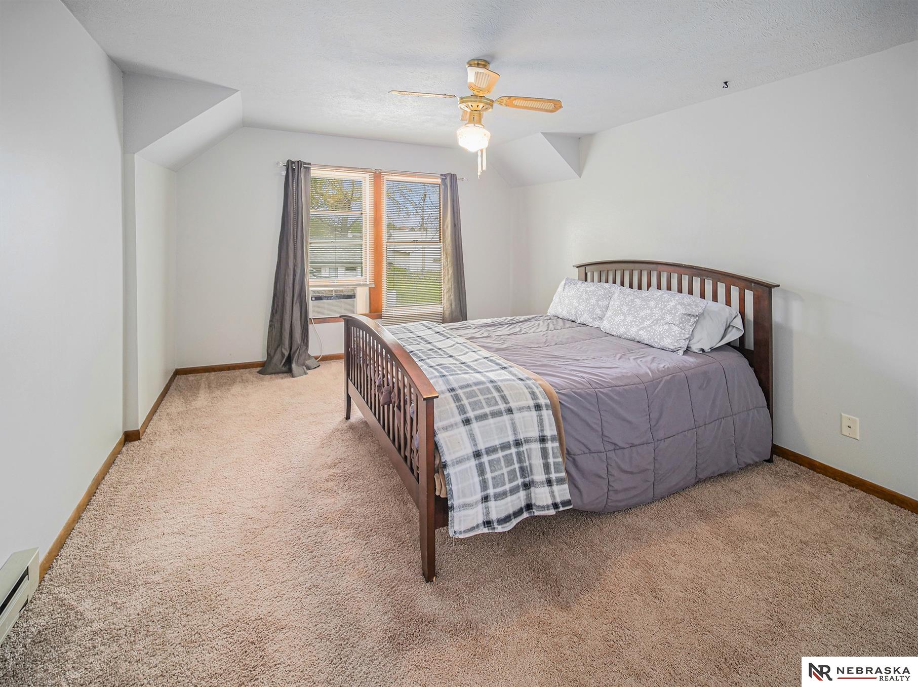 7042 Burlington Avenue, Lincoln, Nebraska image 12