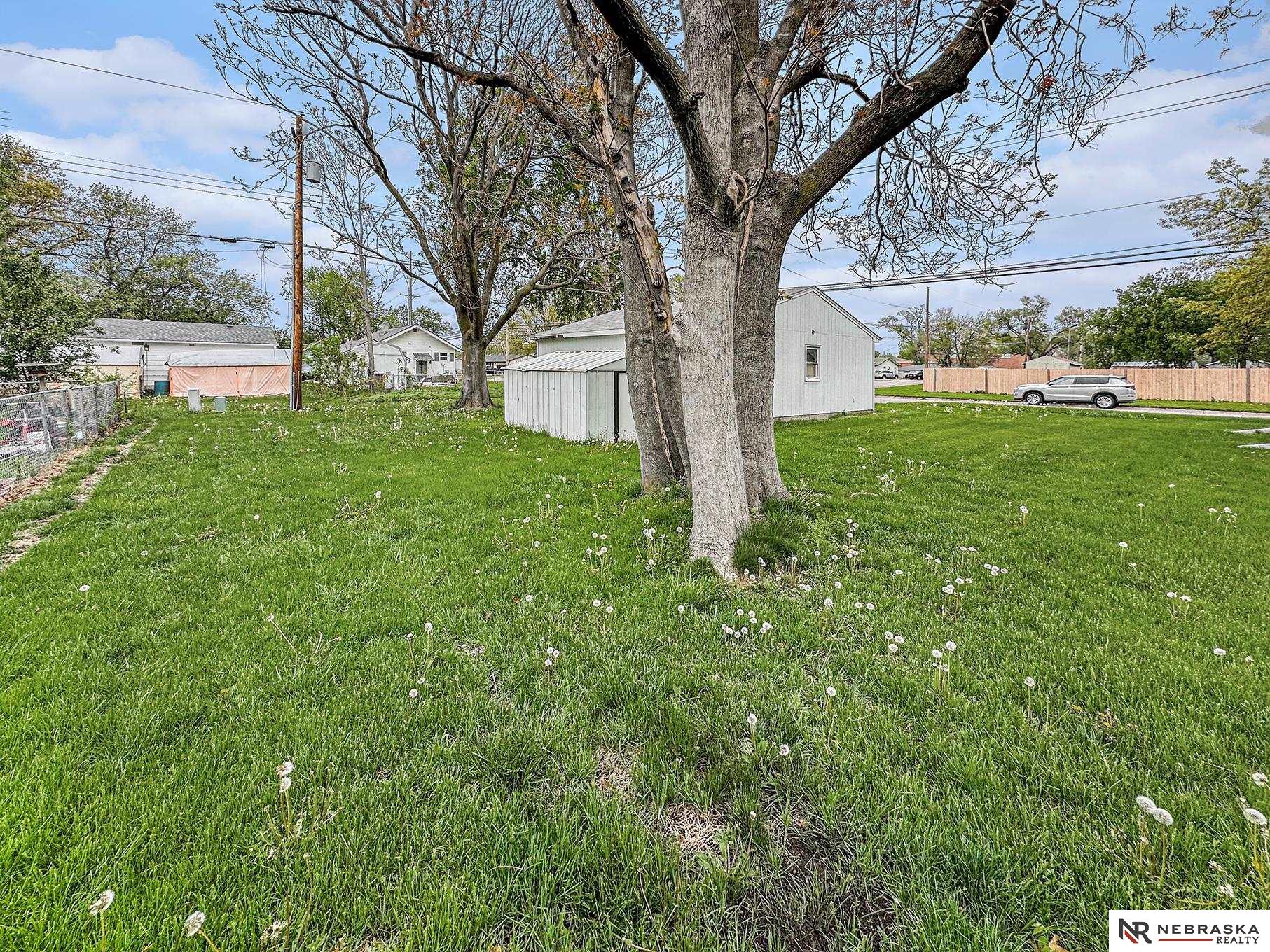 7042 Burlington Avenue, Lincoln, Nebraska image 18