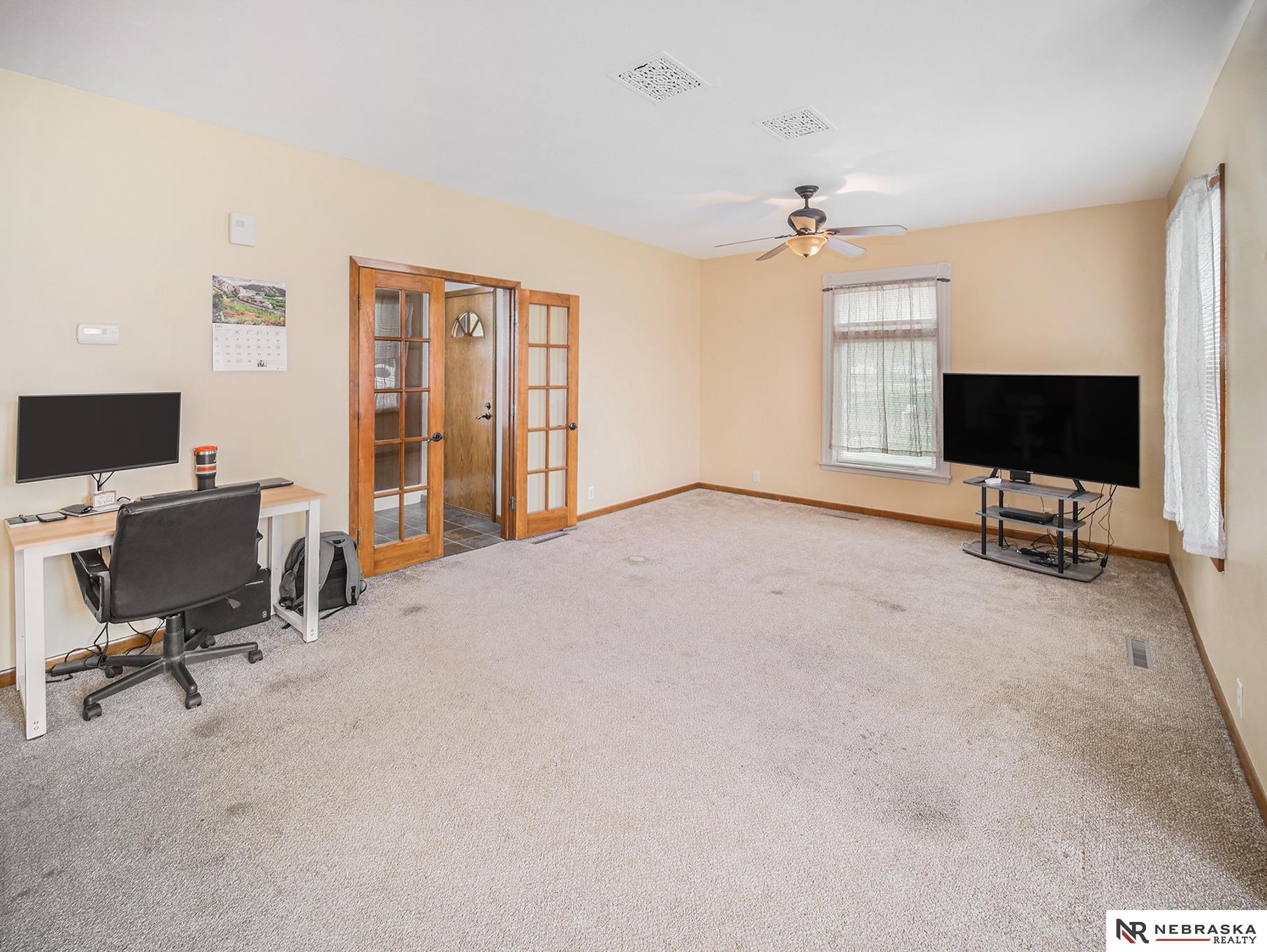 7042 Burlington Avenue, Lincoln, Nebraska image 3