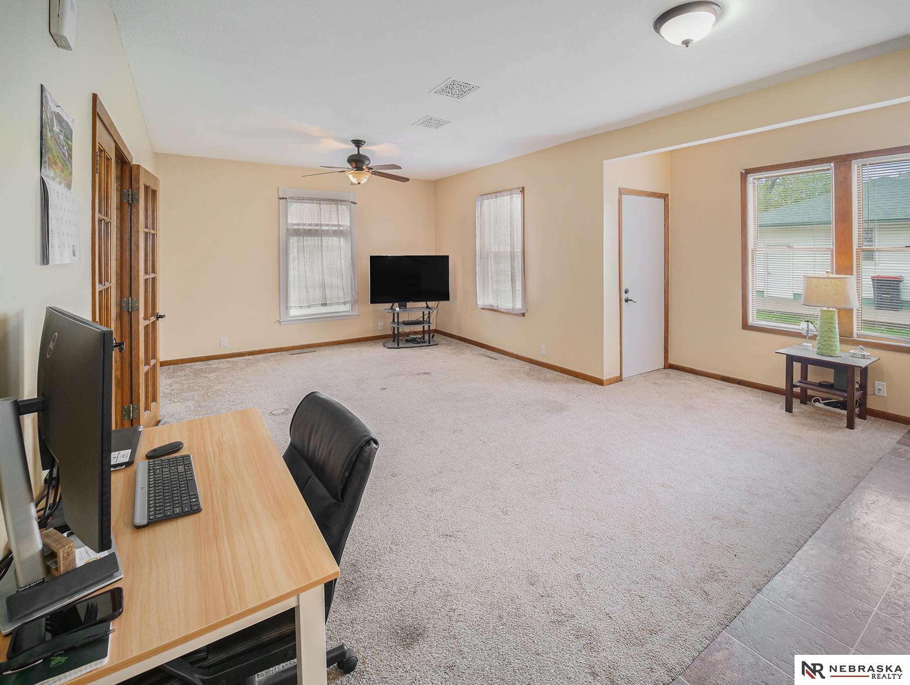 7042 Burlington Avenue, Lincoln, Nebraska image 4