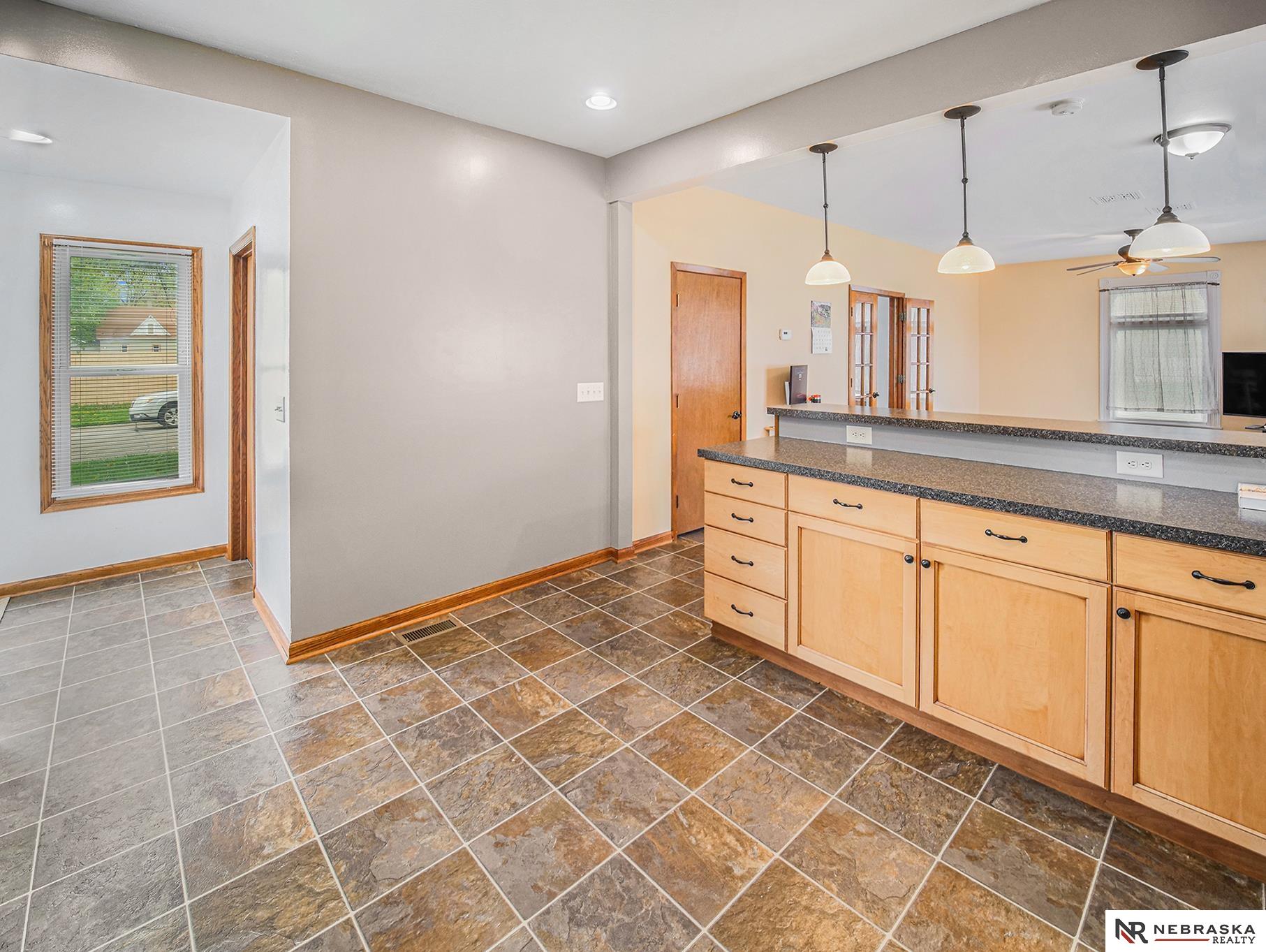 7042 Burlington Avenue, Lincoln, Nebraska image 9