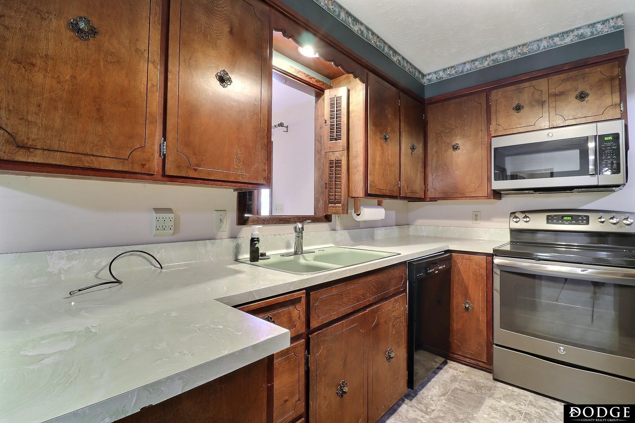 2811 Douglas Drive, Fremont, Nebraska image 13
