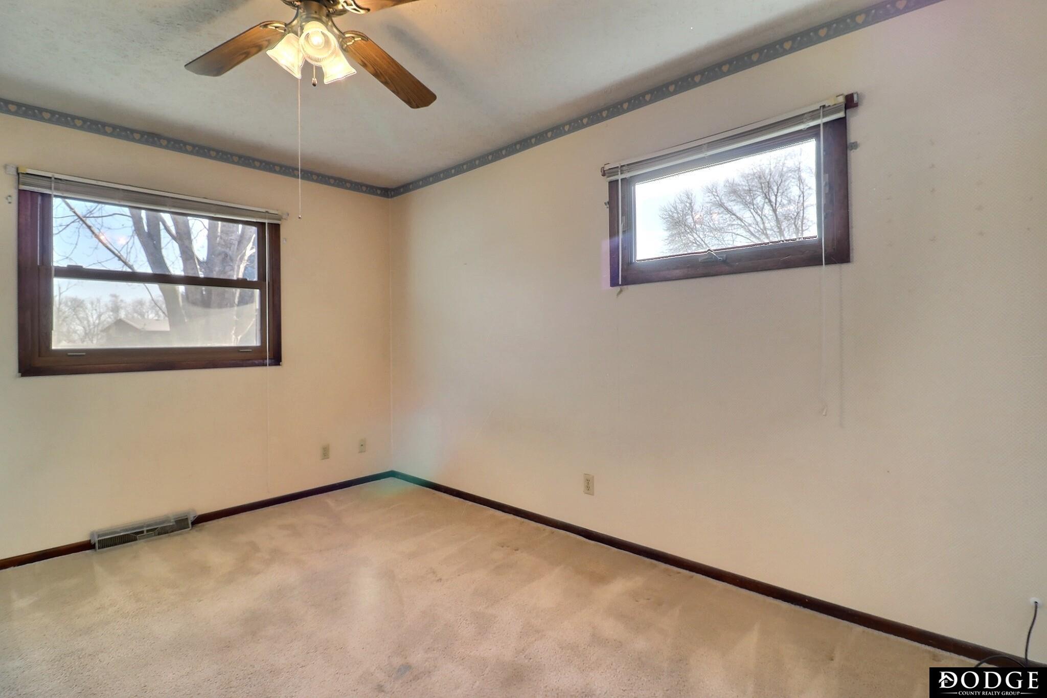 2811 Douglas Drive, Fremont, Nebraska image 26