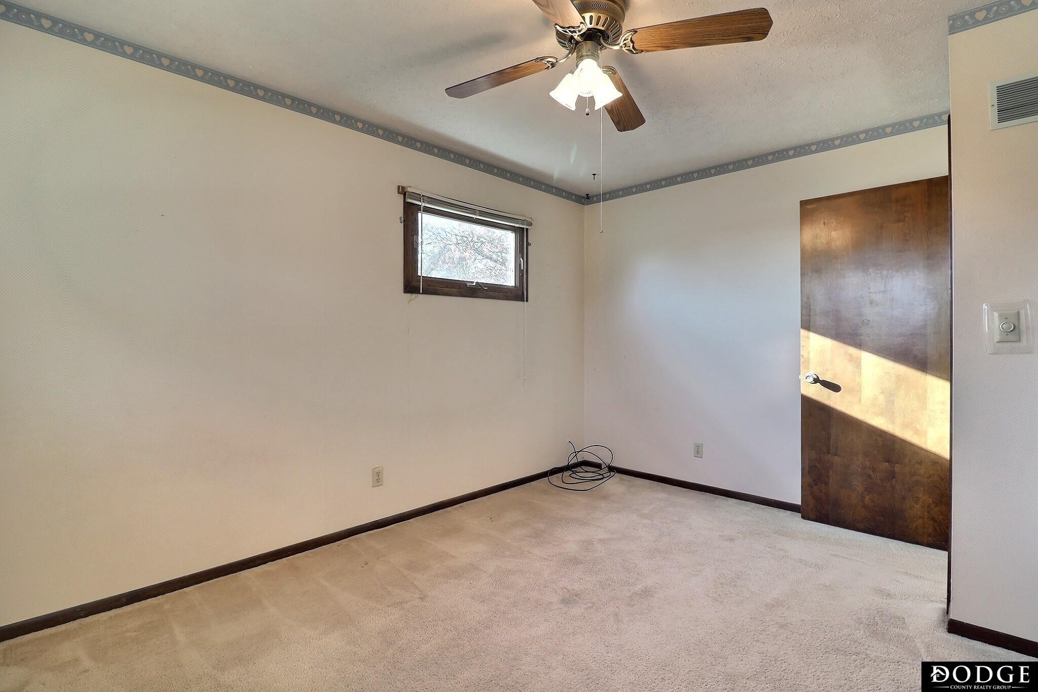 2811 Douglas Drive, Fremont, Nebraska image 29
