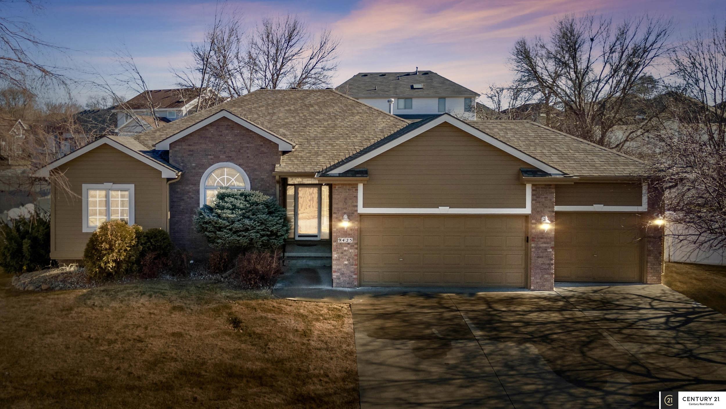 9425 Valley View Drive, La Vista, Nebraska image 1
