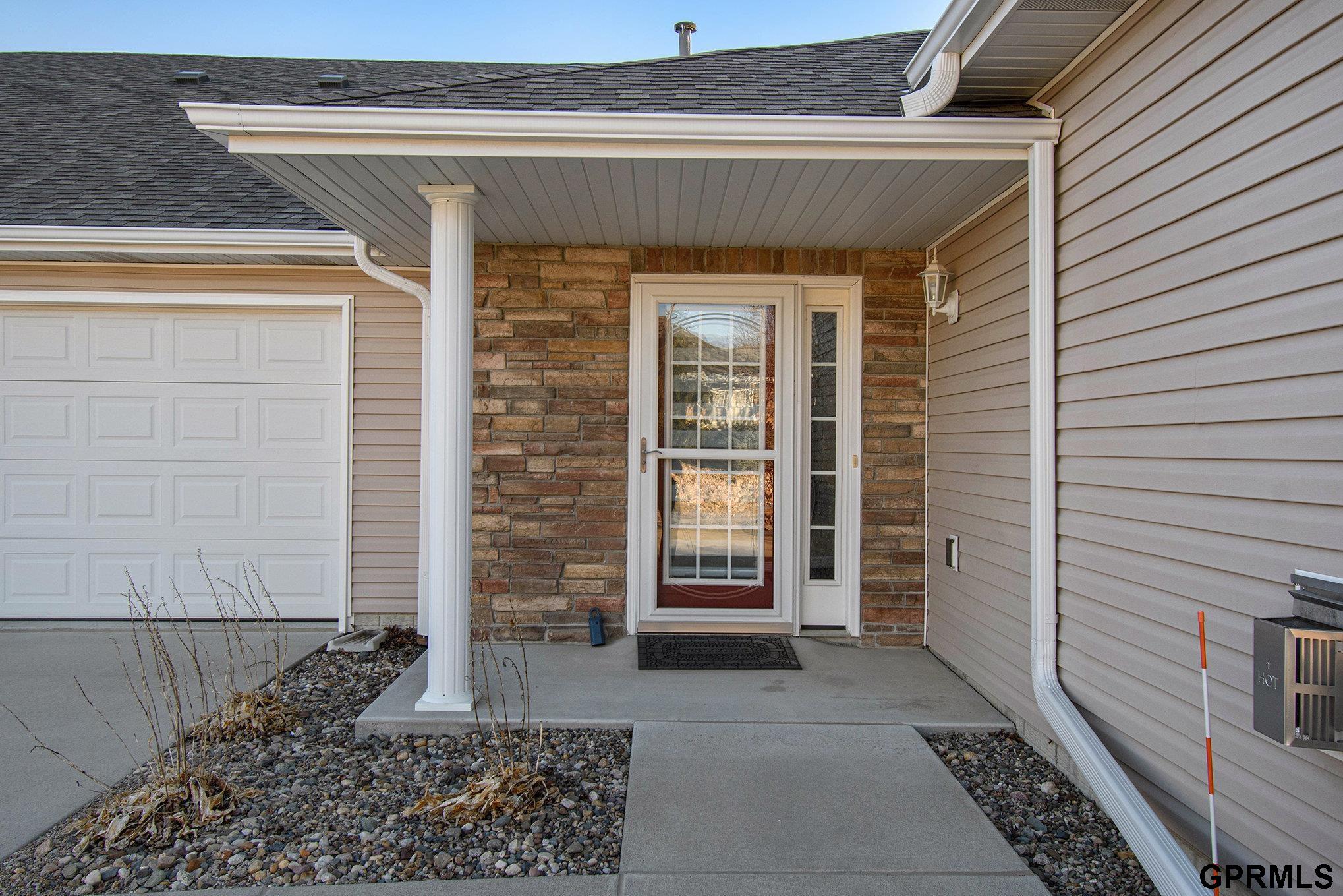8655 N 161st Plaza, Bennington NE 68007