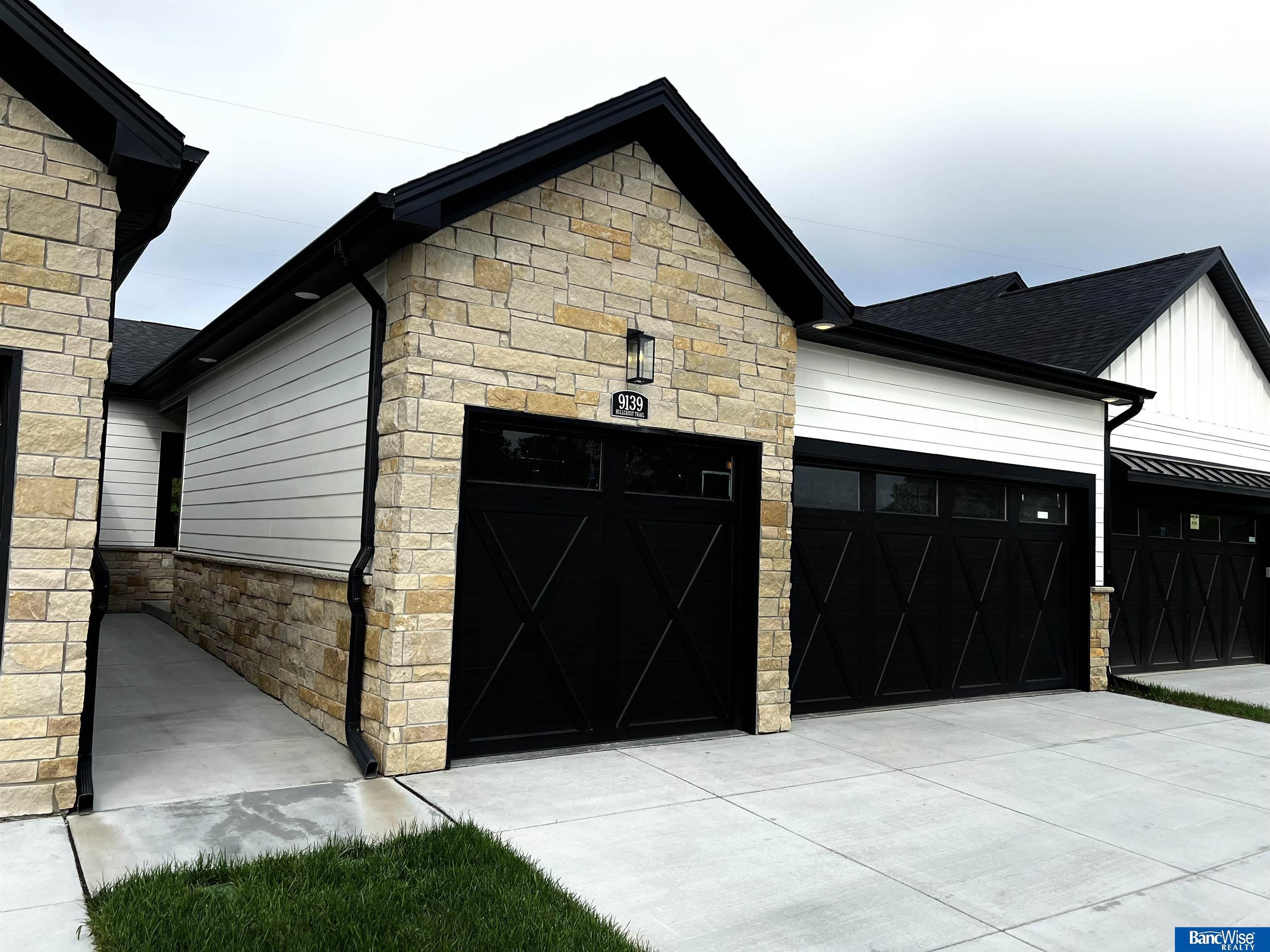 9127 Hillcrest Trail, Lincoln, Nebraska image 6