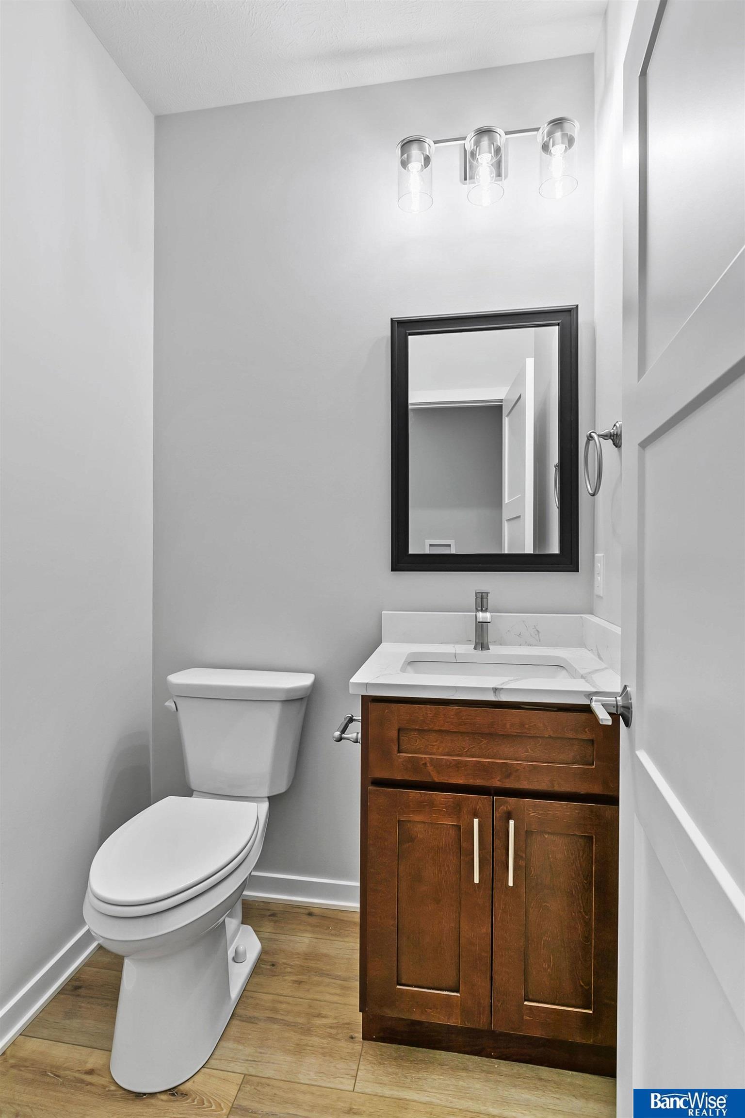9127 Hillcrest Trail, Lincoln, Nebraska image 30