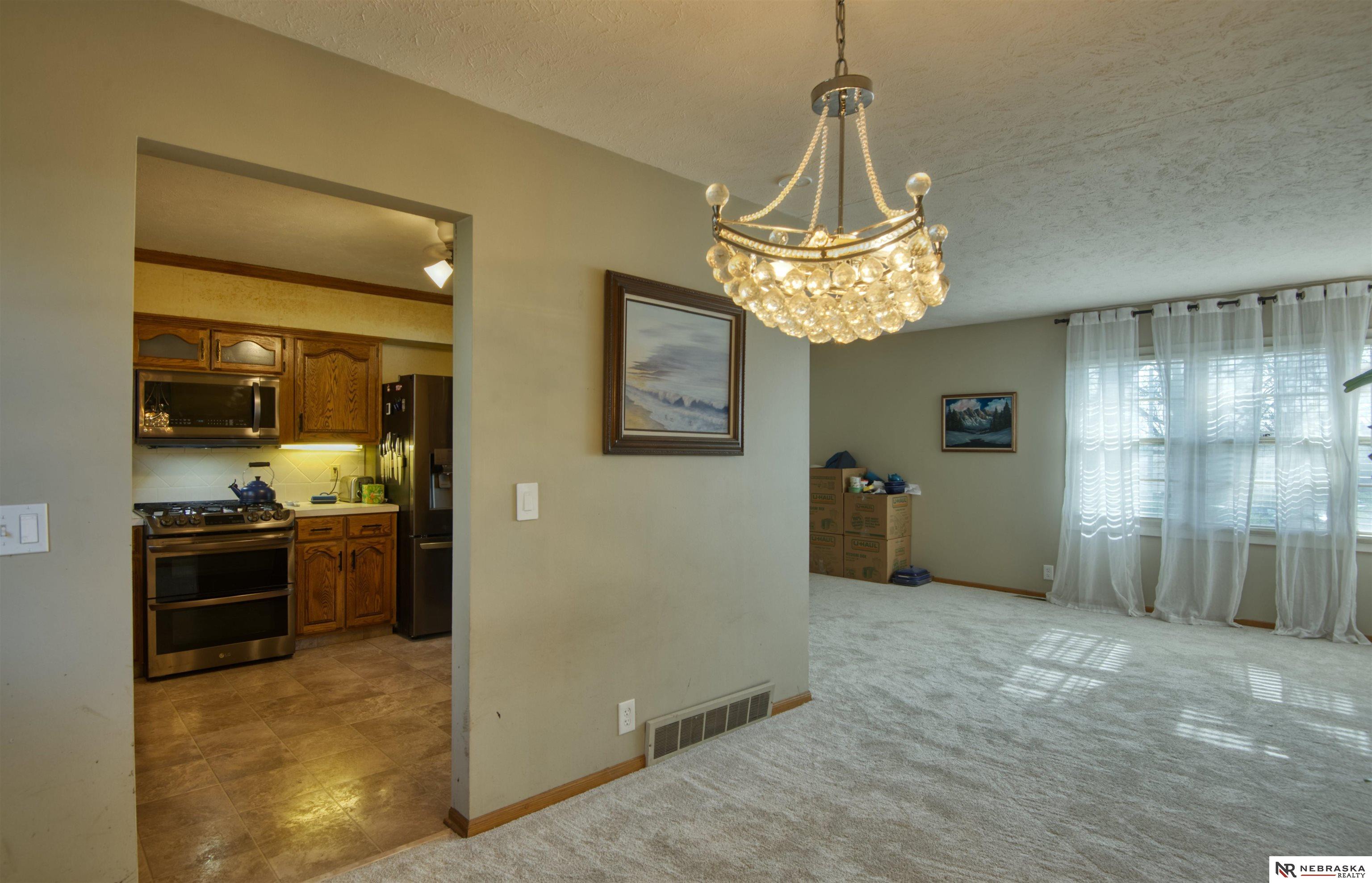 3906 N 97th Street, Omaha, Nebraska image 8