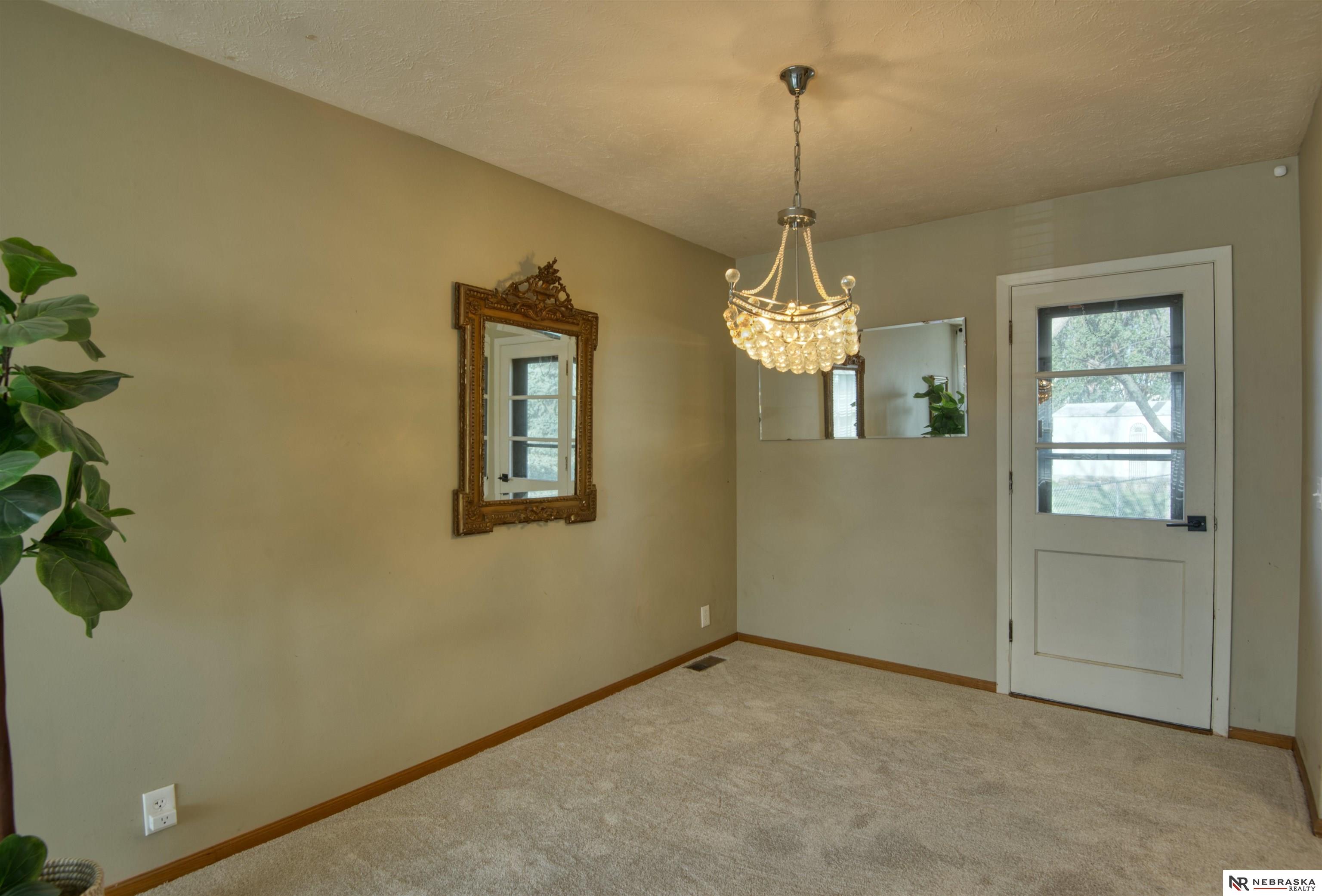 3906 N 97th Street, Omaha, Nebraska image 9