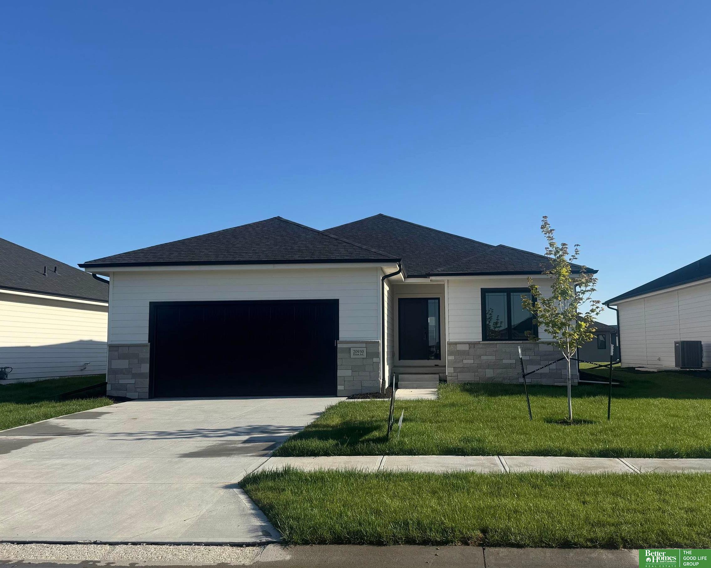 20930 Ellison Avenue, Elkhorn, Nebraska image 1