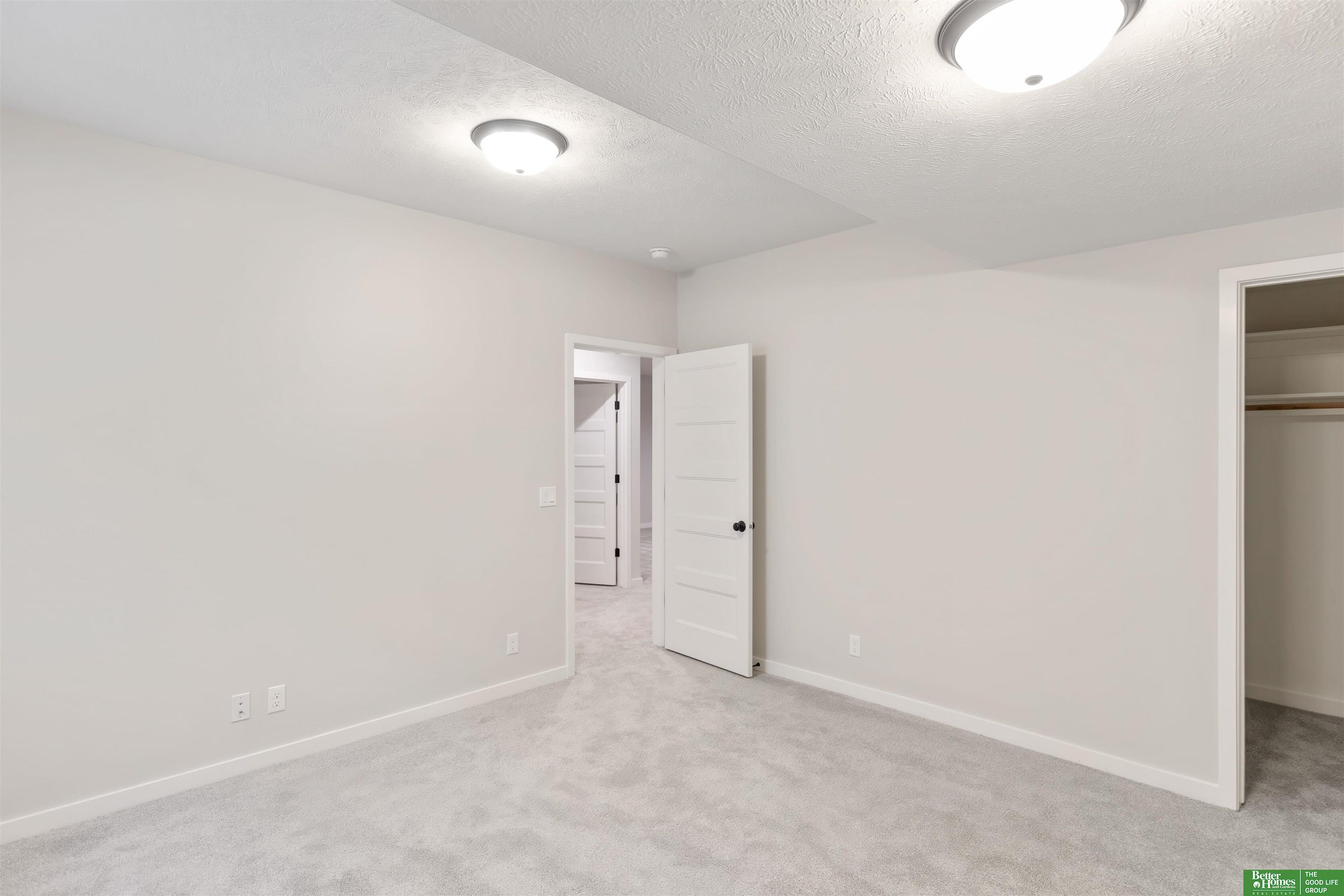 20930 Ellison Avenue, Elkhorn, Nebraska image 20