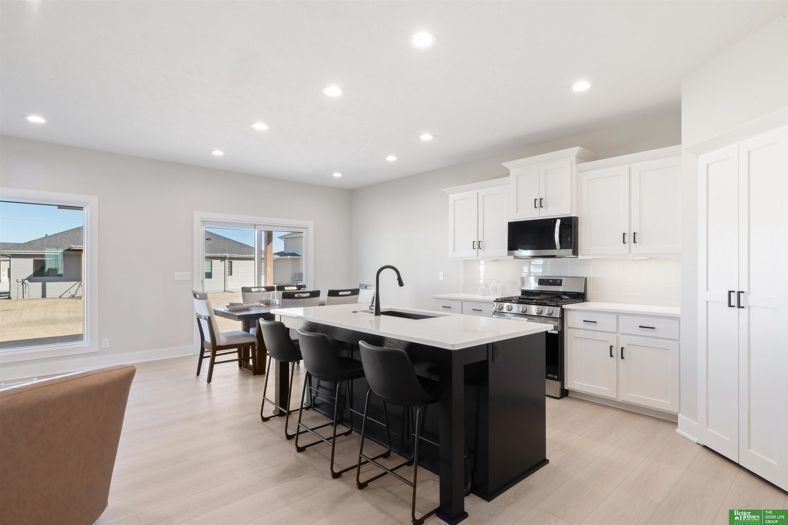 20930 Ellison Avenue, Elkhorn, Nebraska image 3