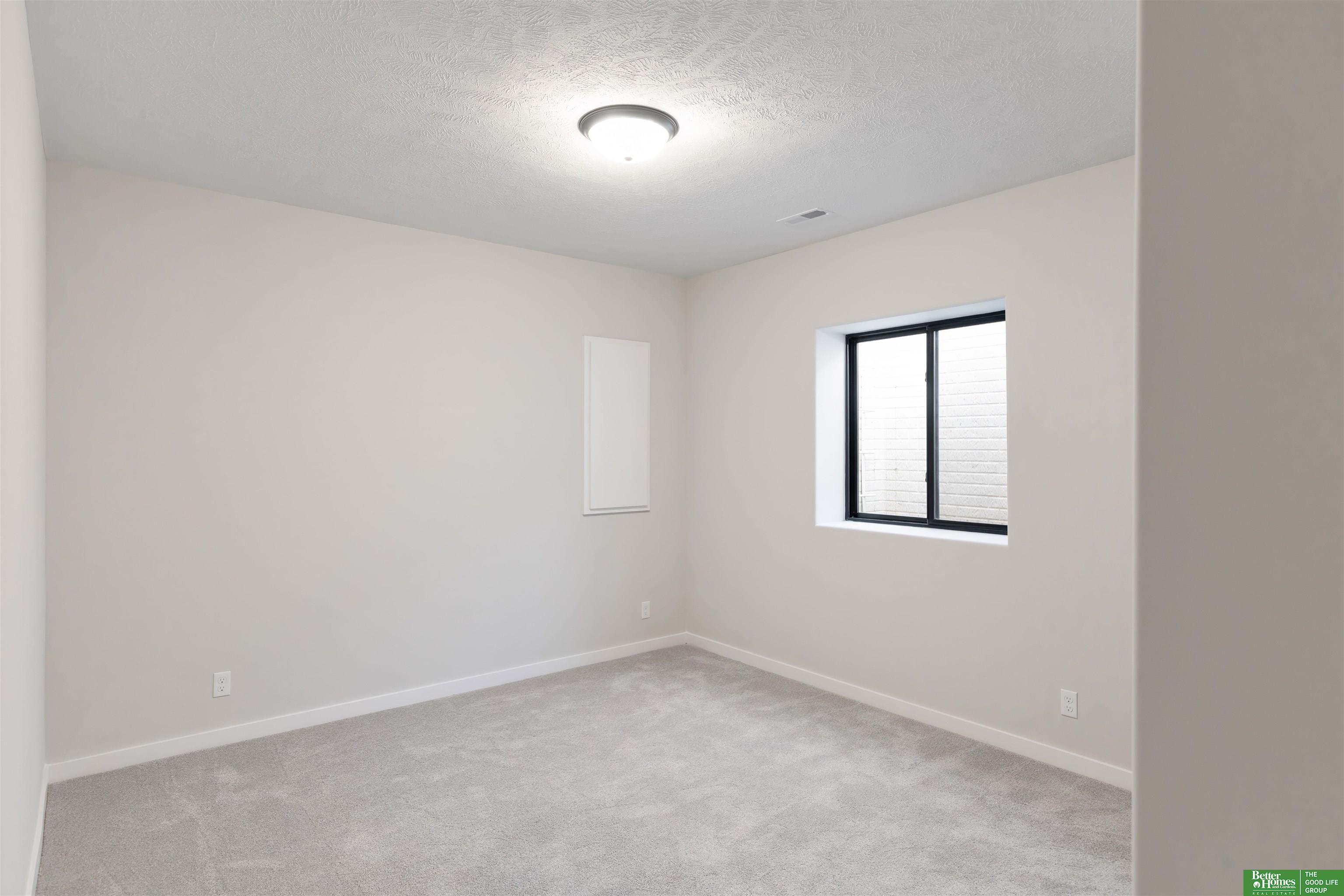 20930 Ellison Avenue, Elkhorn, Nebraska image 24