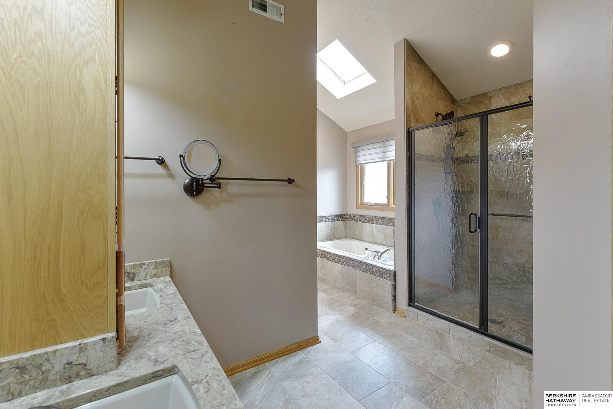 6319 N 106th Street, Omaha, Nebraska image 23