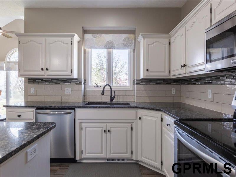6914 S 159th Circle, Omaha, Nebraska image 18