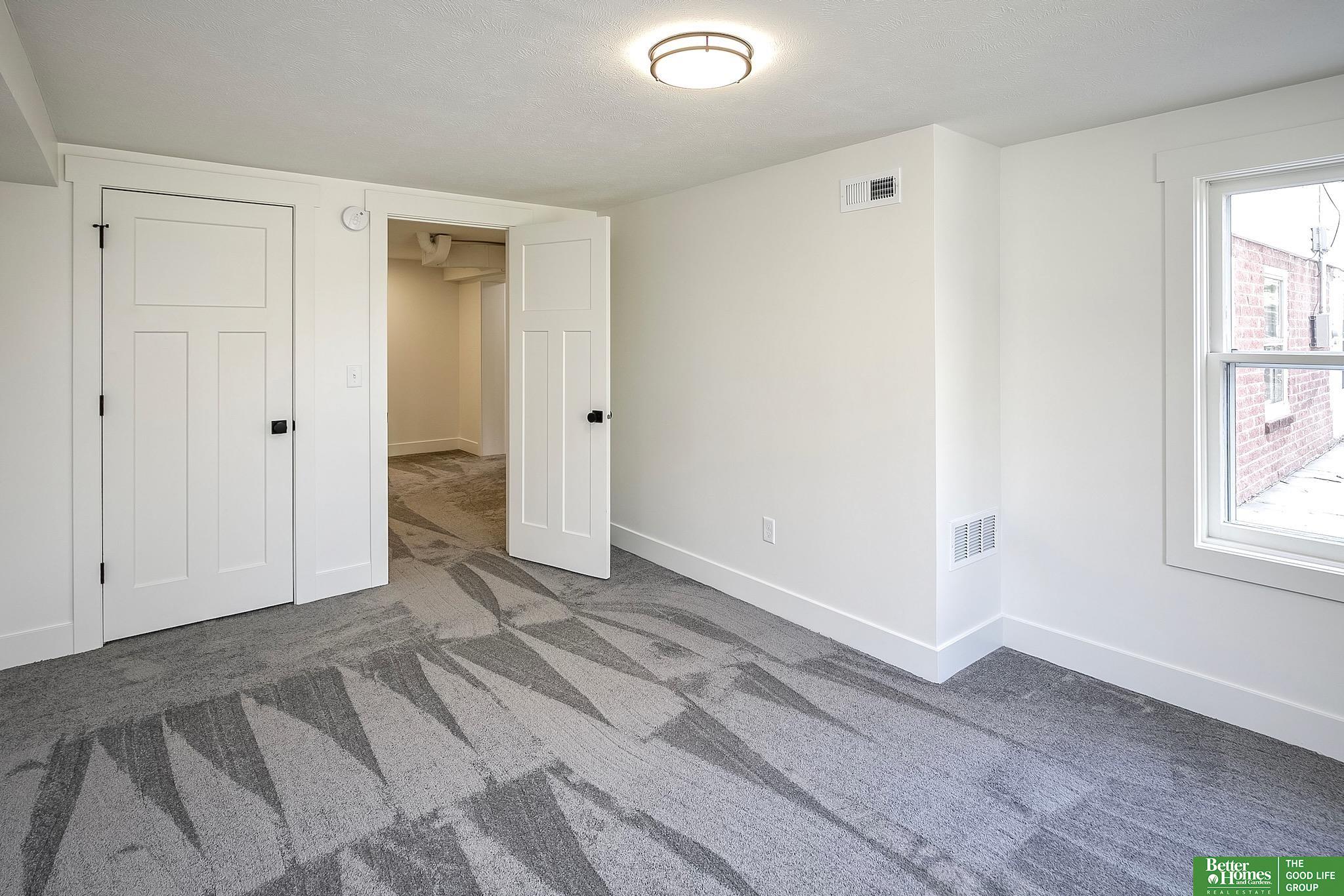 7904 Pacific Street, Omaha, Nebraska image 35