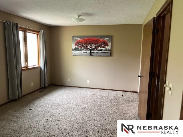 9406 Parker Street, Omaha, Nebraska image 18