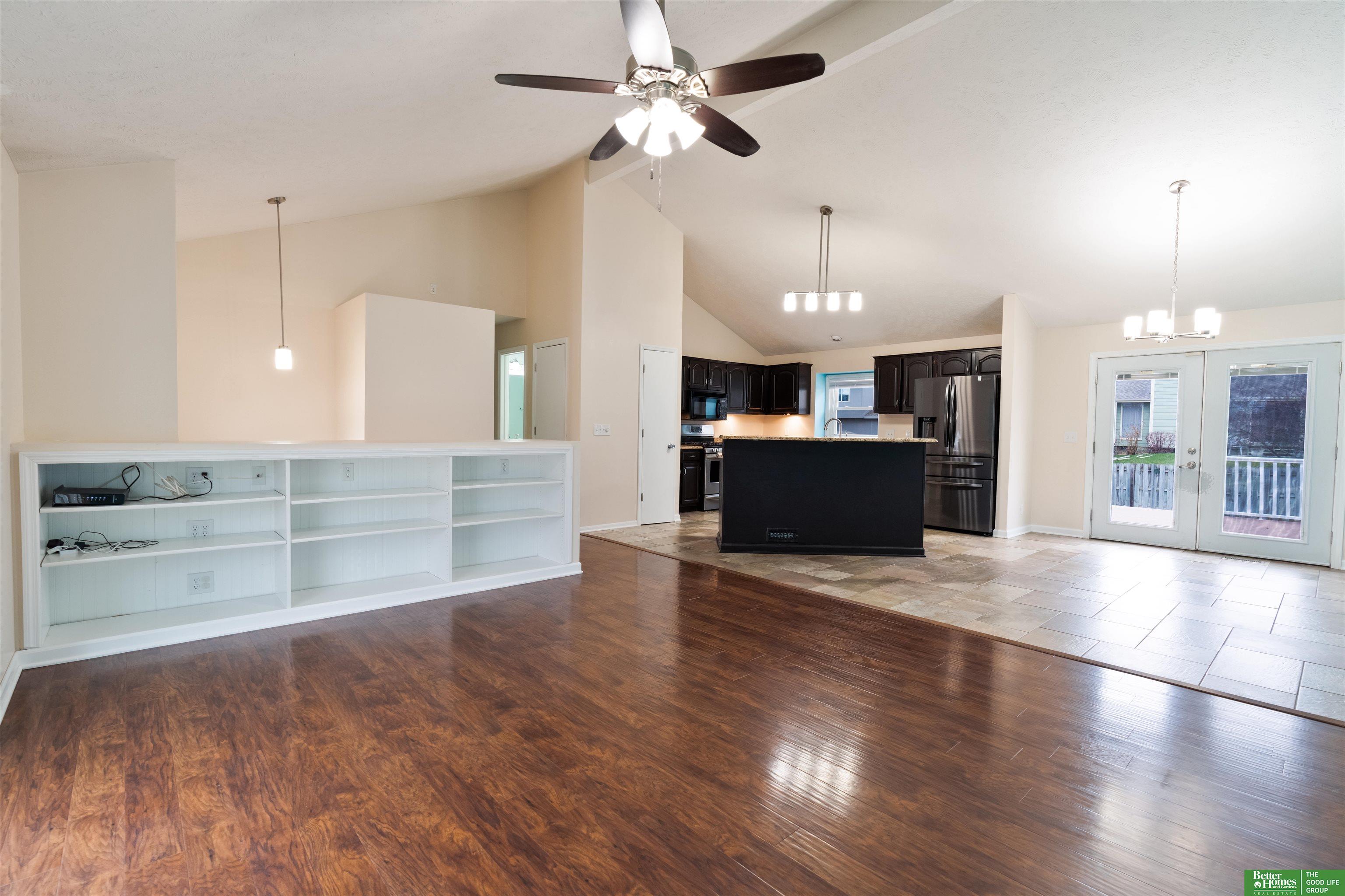 108 Summerset Drive, Papillion, Nebraska image 3