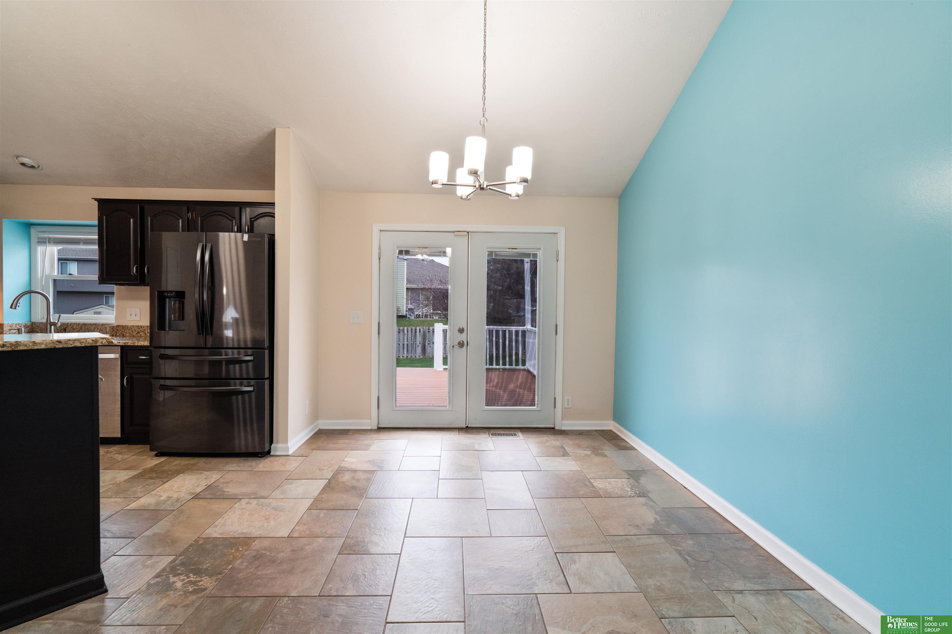 108 Summerset Drive, Papillion, Nebraska image 5