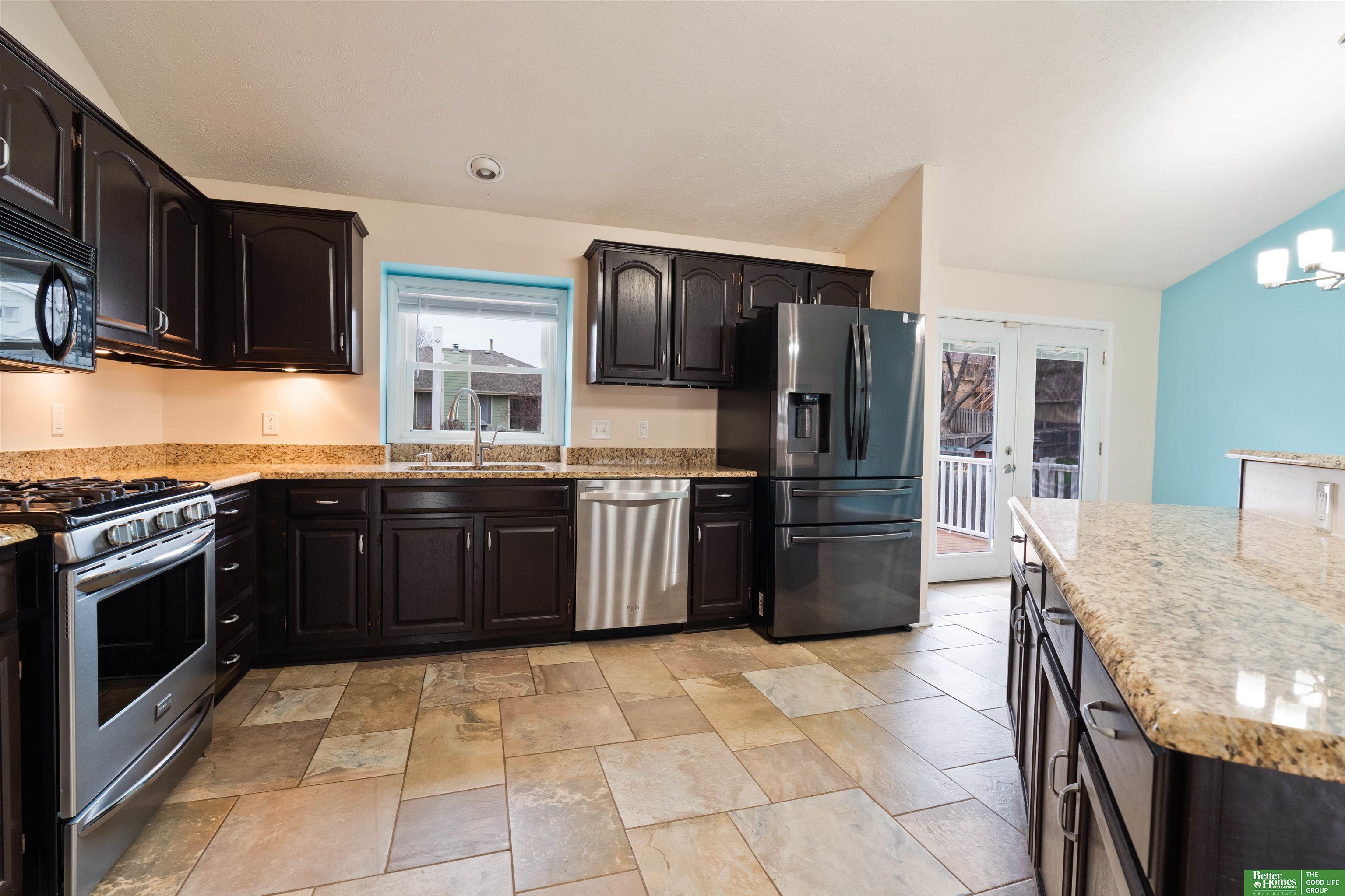 108 Summerset Drive, Papillion, Nebraska image 6