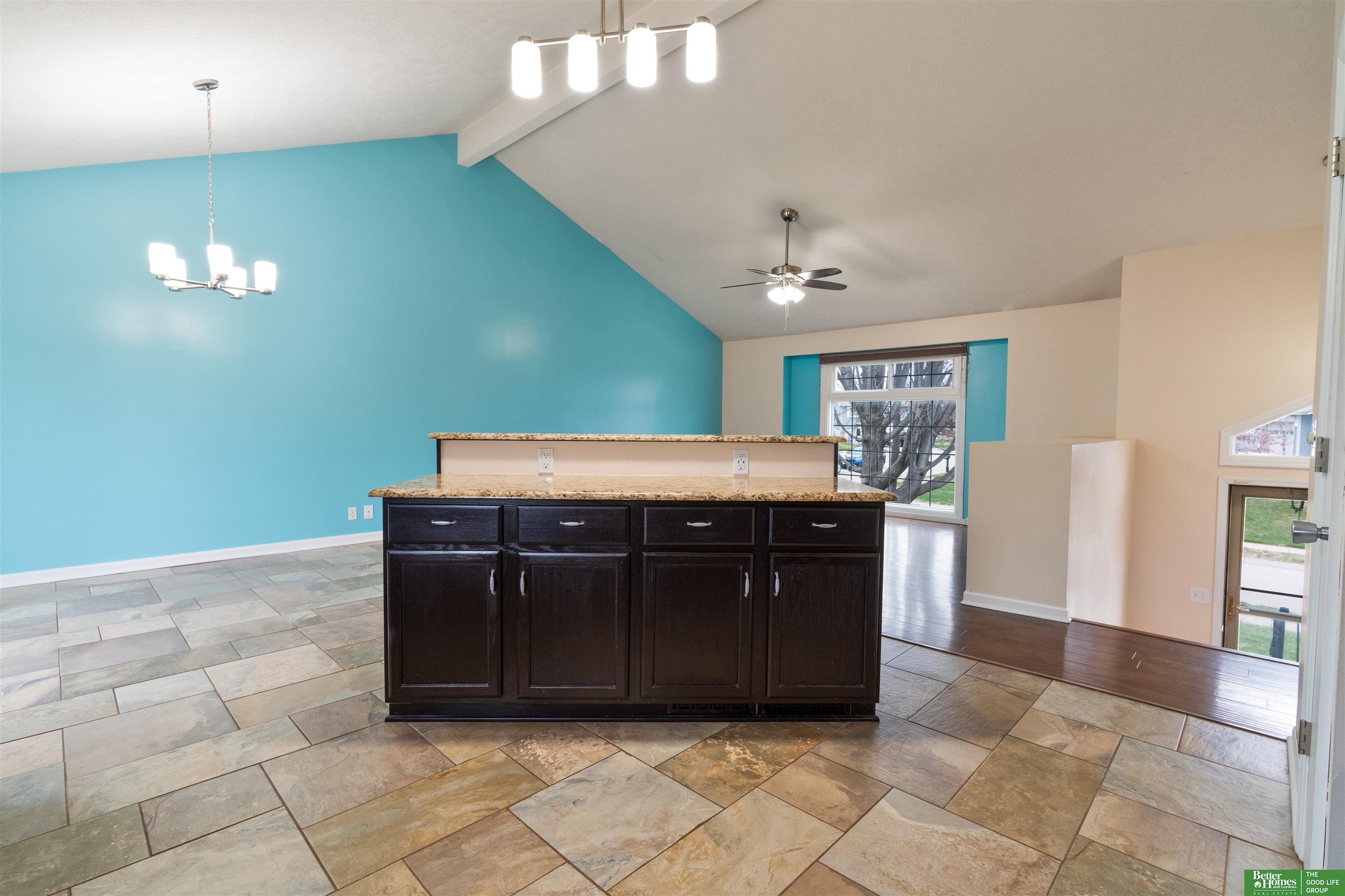 108 Summerset Drive, Papillion, Nebraska image 8