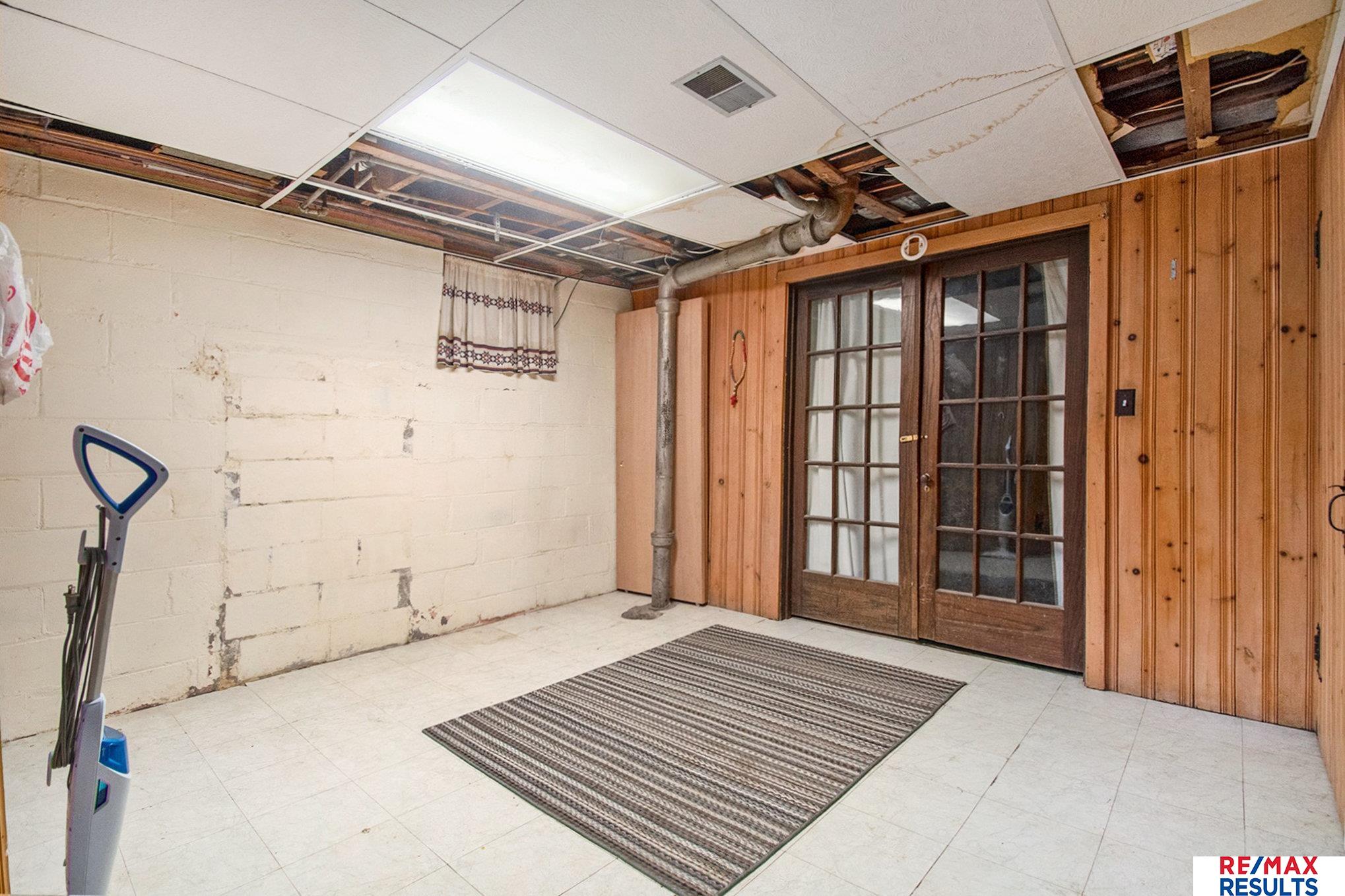 5836 Florence Boulevard, Omaha, Nebraska image 22