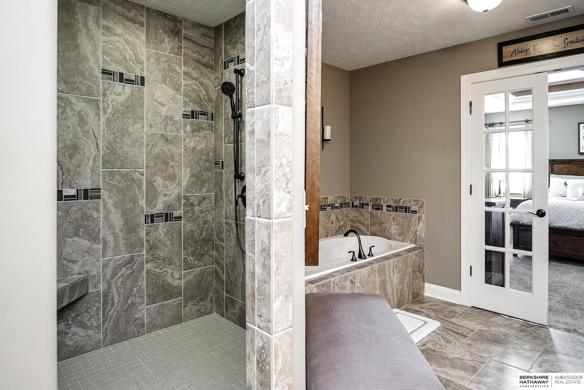 1809 S 220th Avenue, Omaha, Nebraska image 27