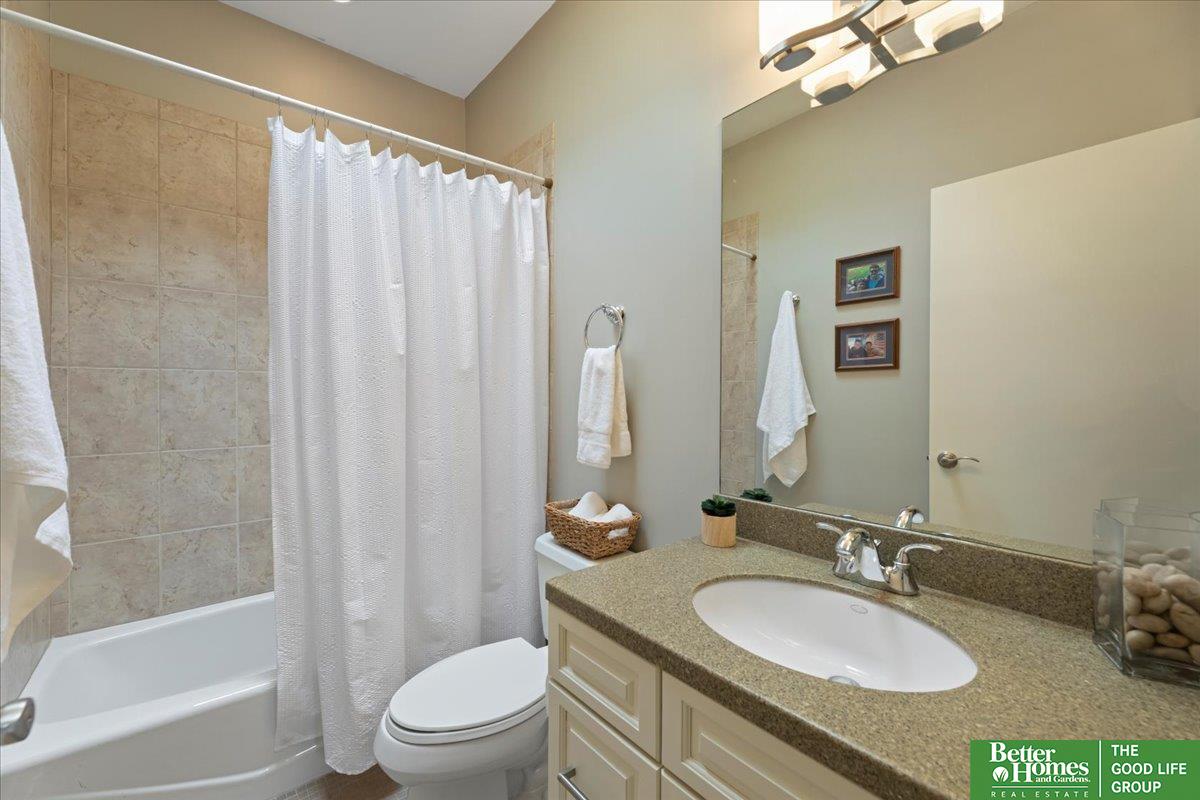 917 S 10th Court, Omaha, Nebraska image 29