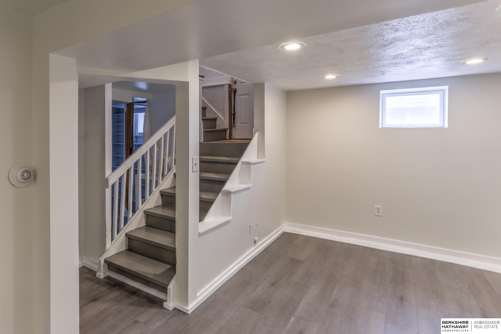4312 Davenport Street, Omaha, Nebraska image 26