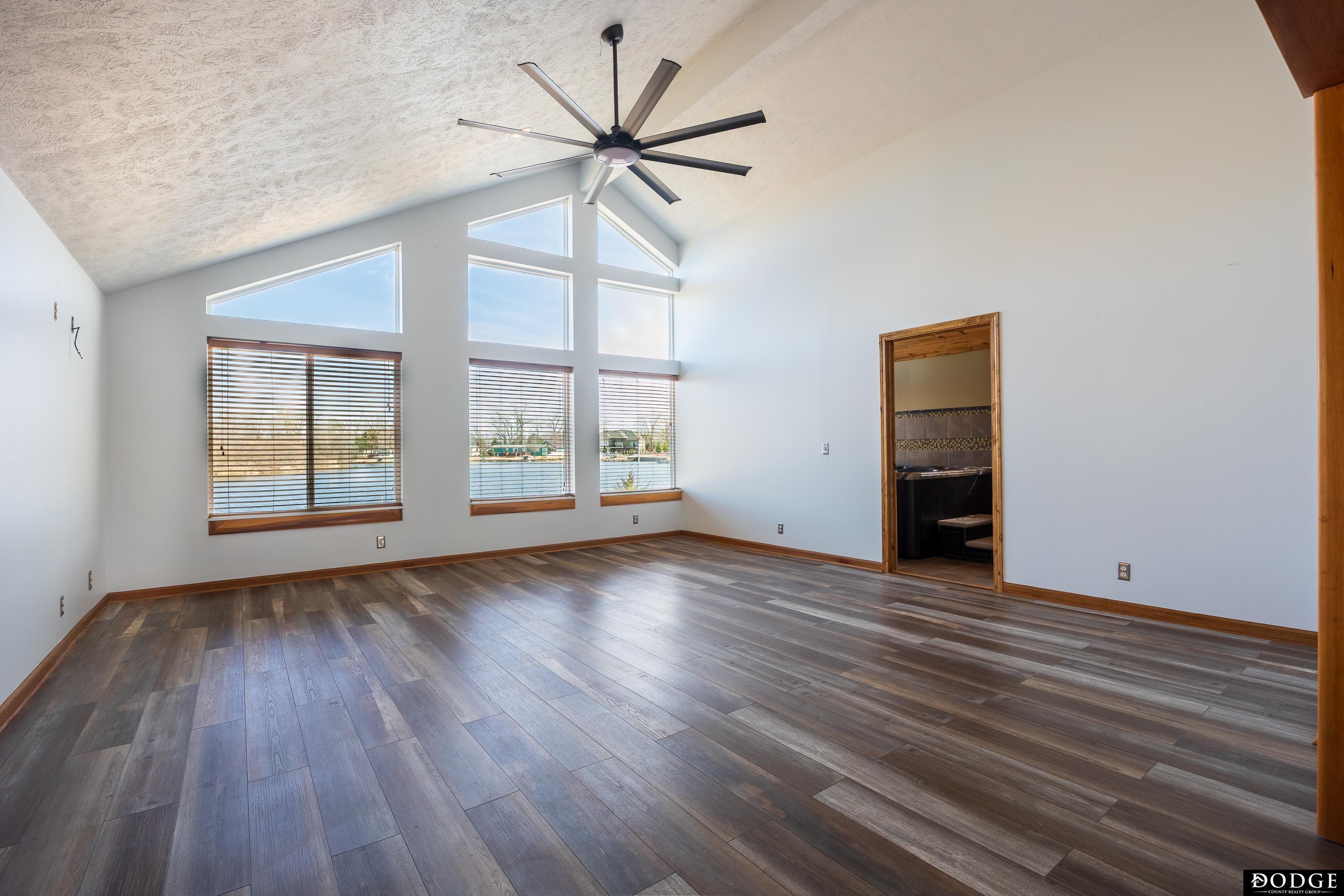T1031 S. Lake Shore Drive, Fremont, Nebraska image 11