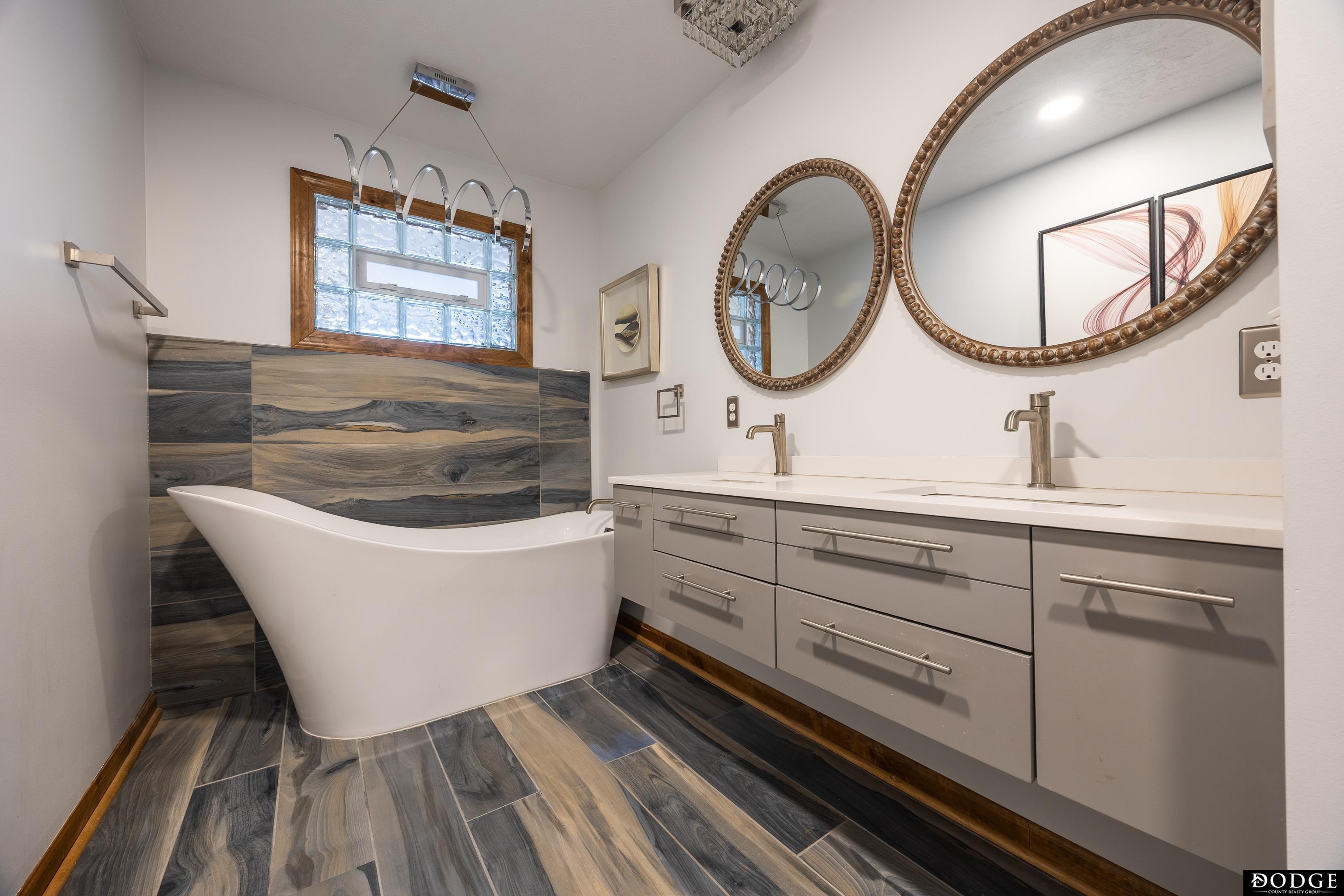 T1031 S. Lake Shore Drive, Fremont, Nebraska image 18