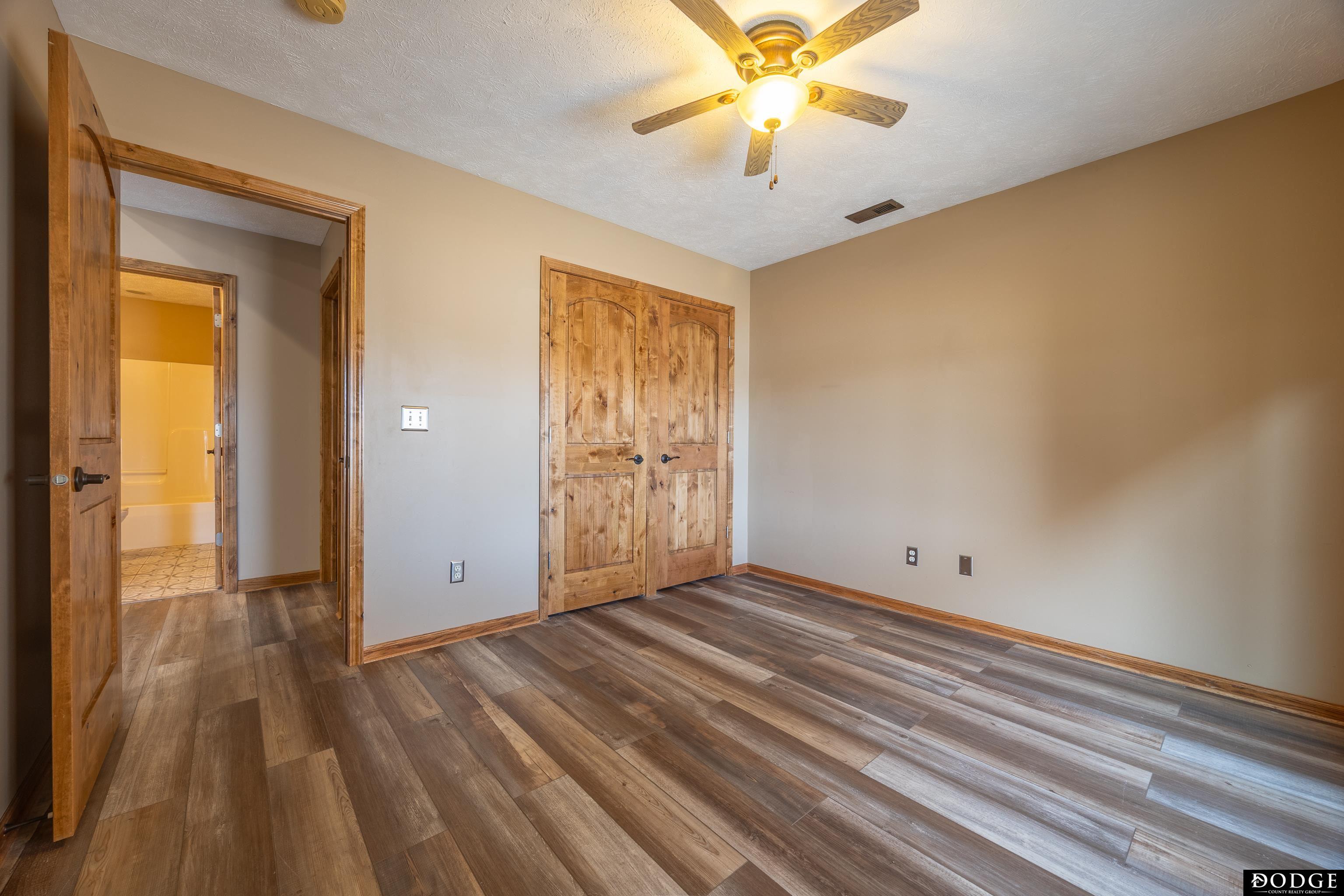 T1031 S. Lake Shore Drive, Fremont, Nebraska image 22