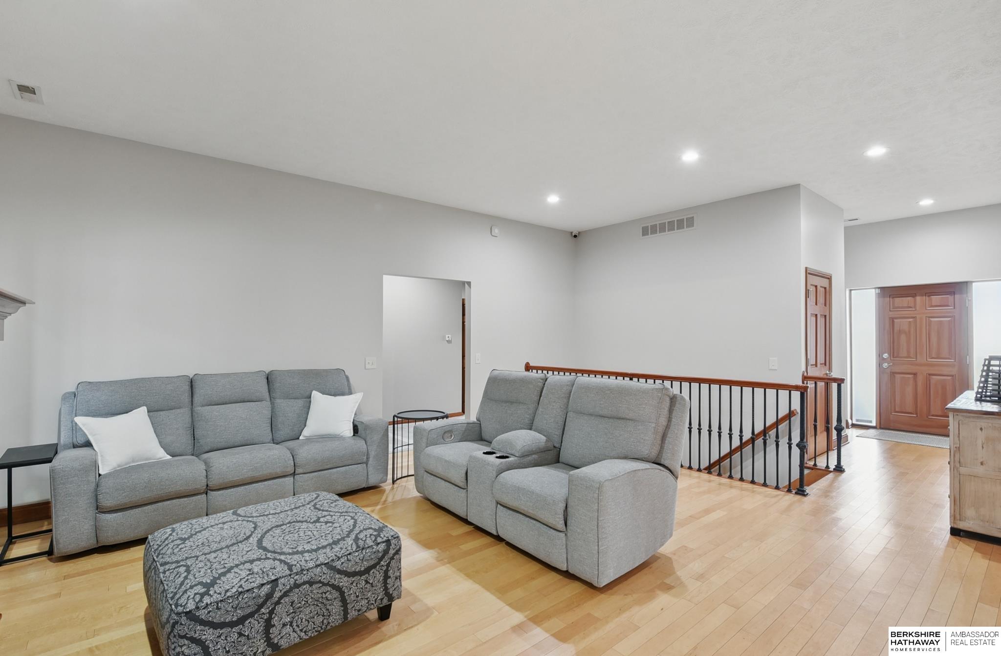 8153 Swallowtail Street, Papillion, Nebraska image 12