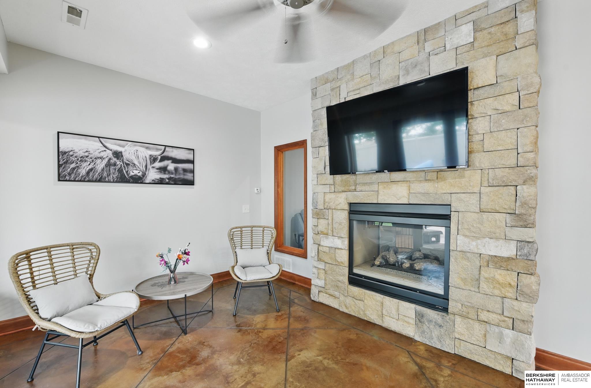 8153 Swallowtail Street, Papillion, Nebraska image 35