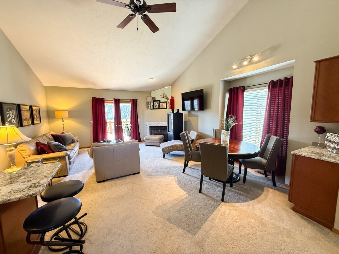 15929 Gold Circle, Omaha, Nebraska image 3
