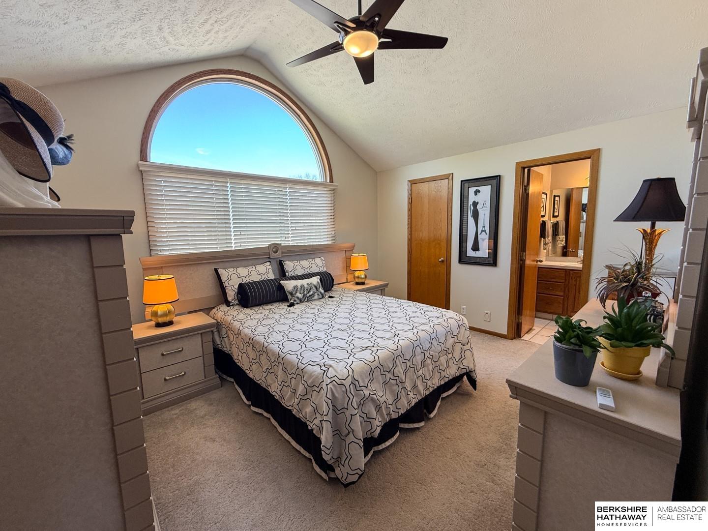 15929 Gold Circle, Omaha, Nebraska image 9