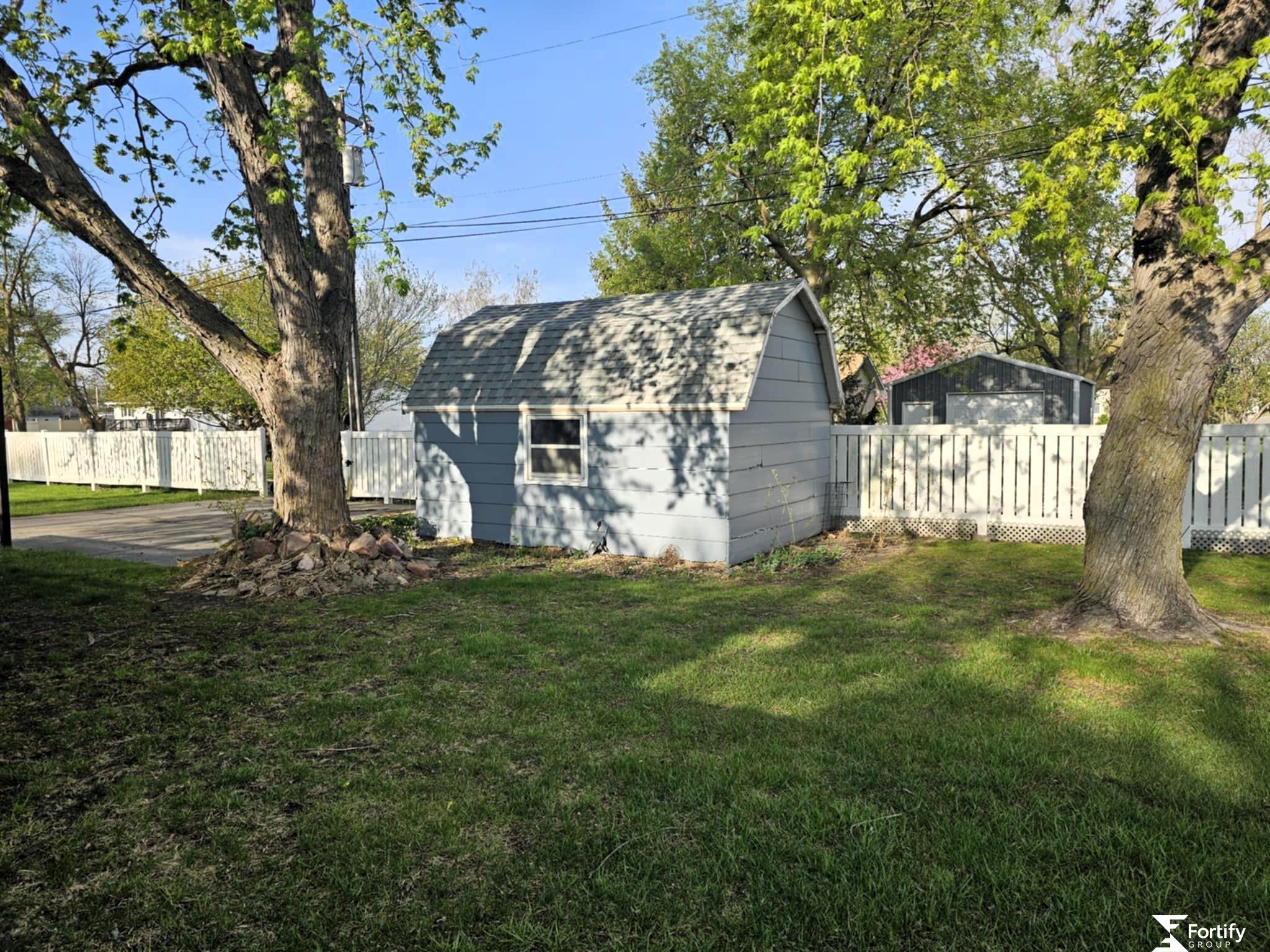 401 S Apple Street, Shickley, Nebraska image 2