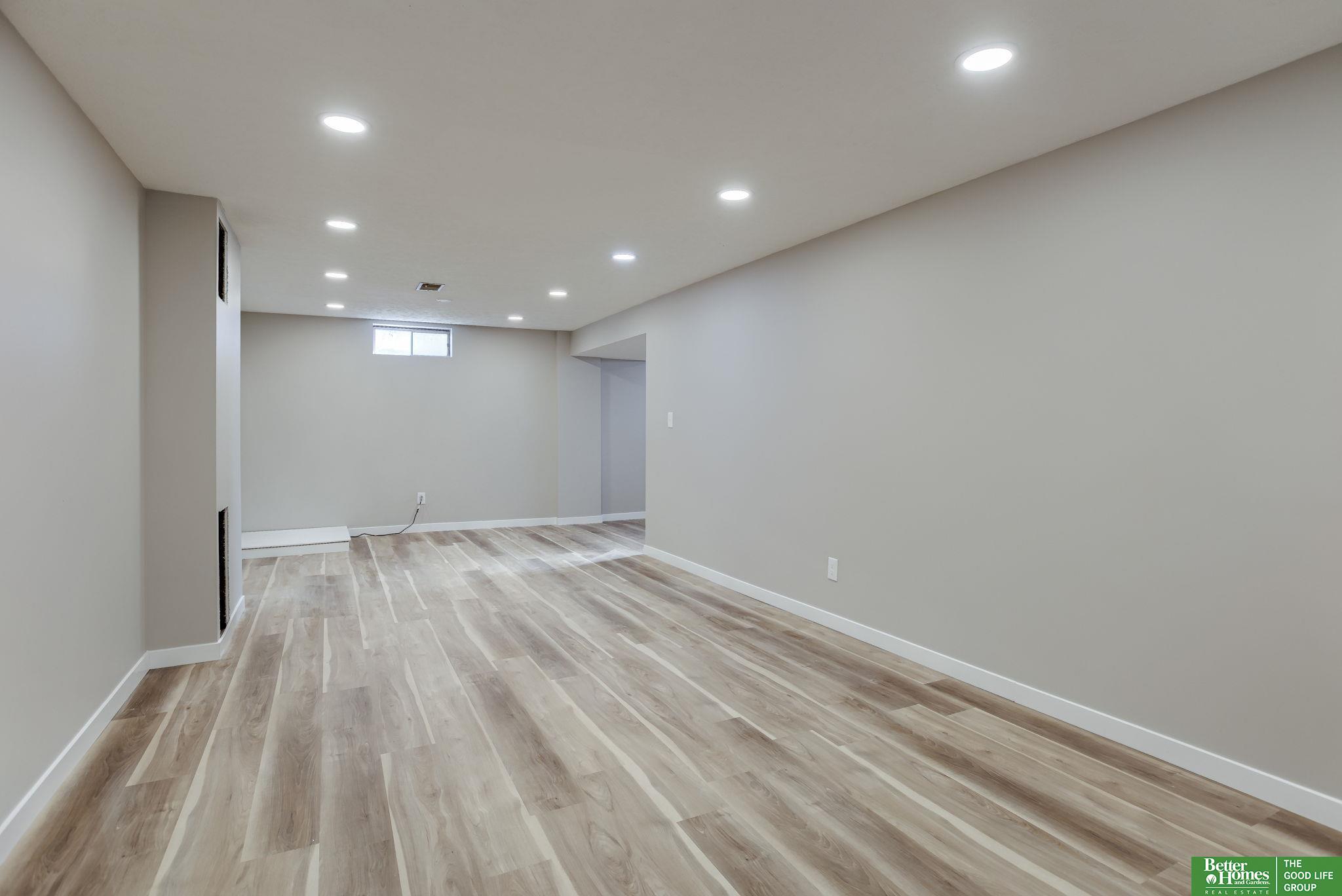 4313 N 101 Street, Omaha, Nebraska image 39