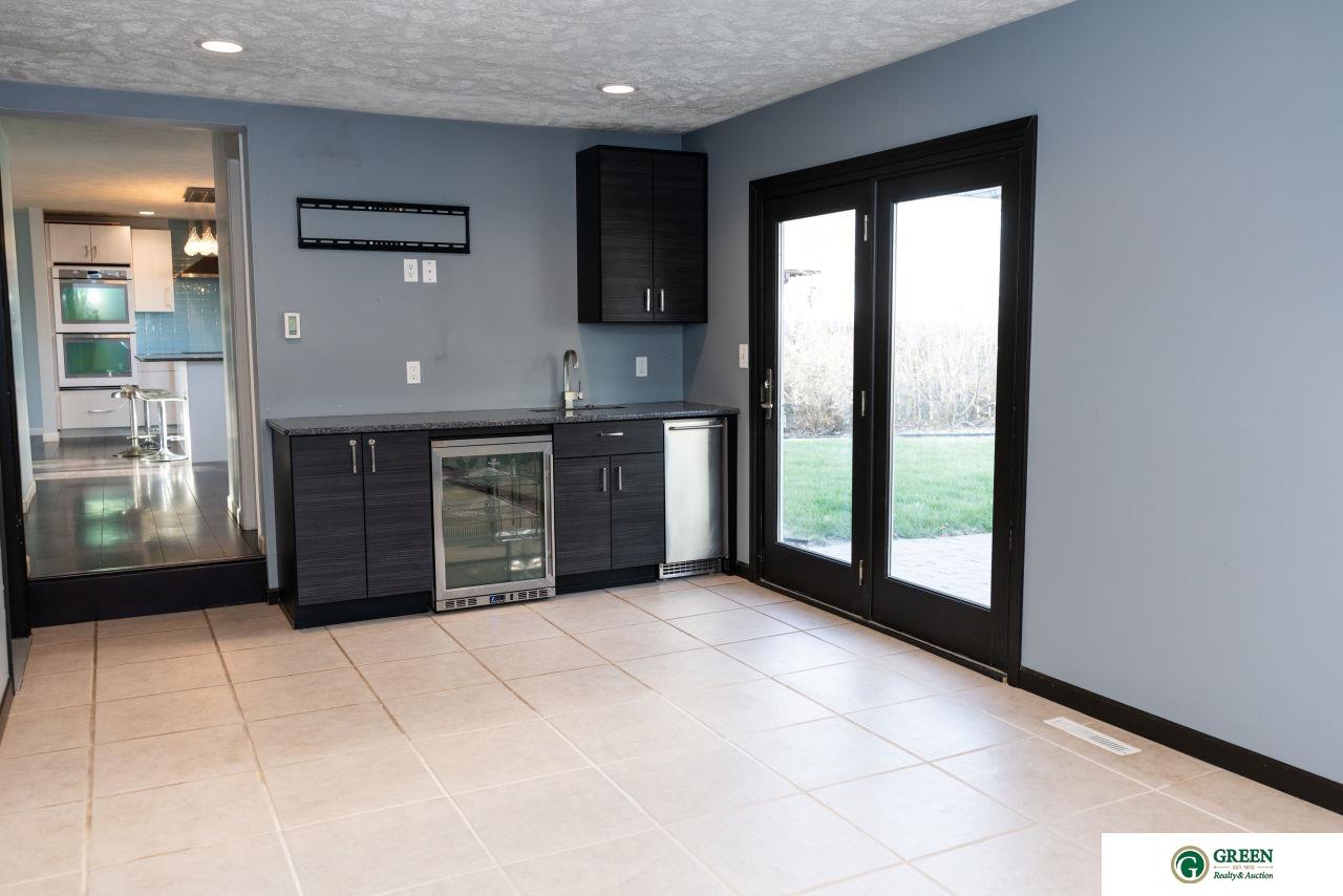 17 S Country Club Heights, York, Nebraska image 13