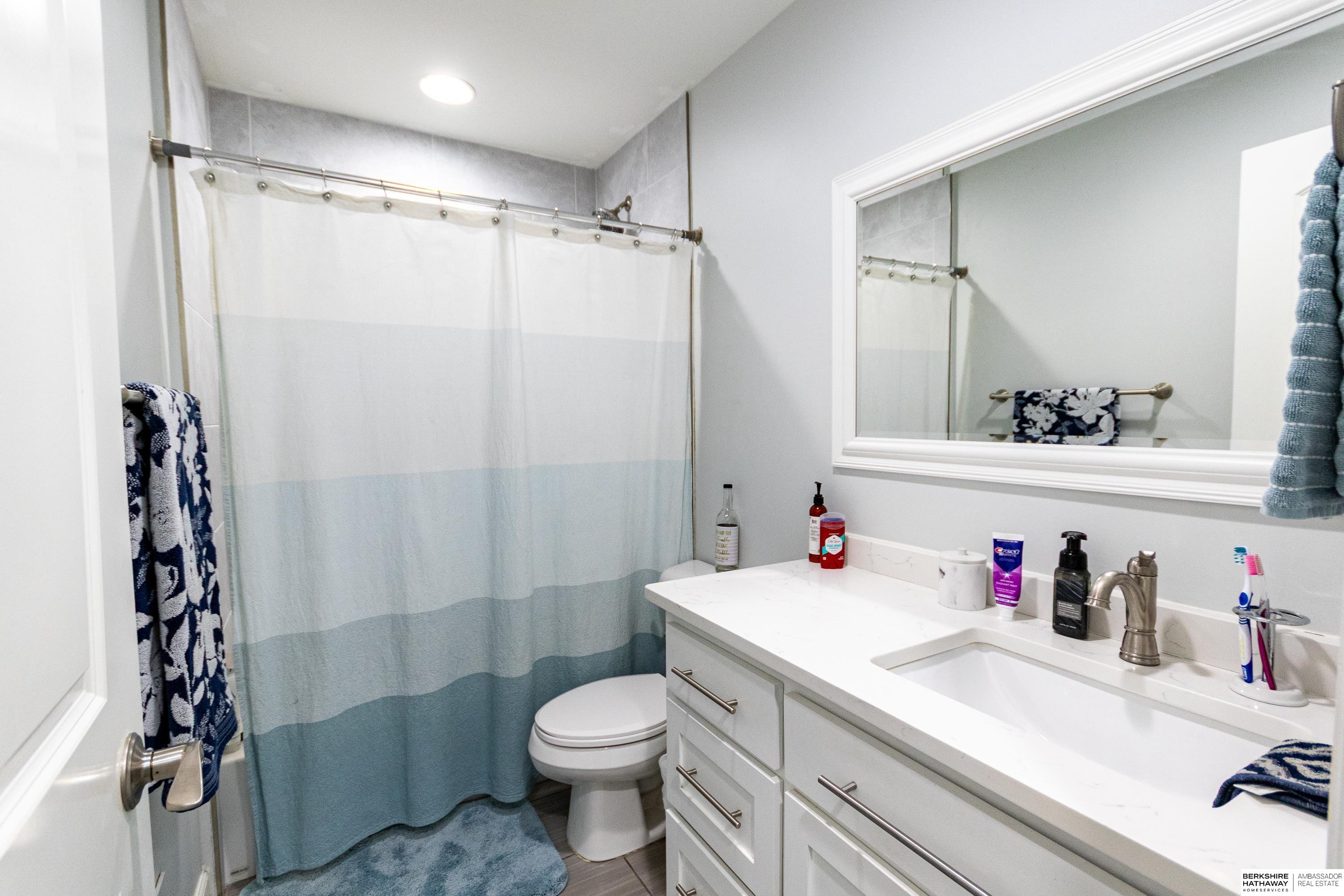 8129 Fort Street, Omaha, Nebraska image 35