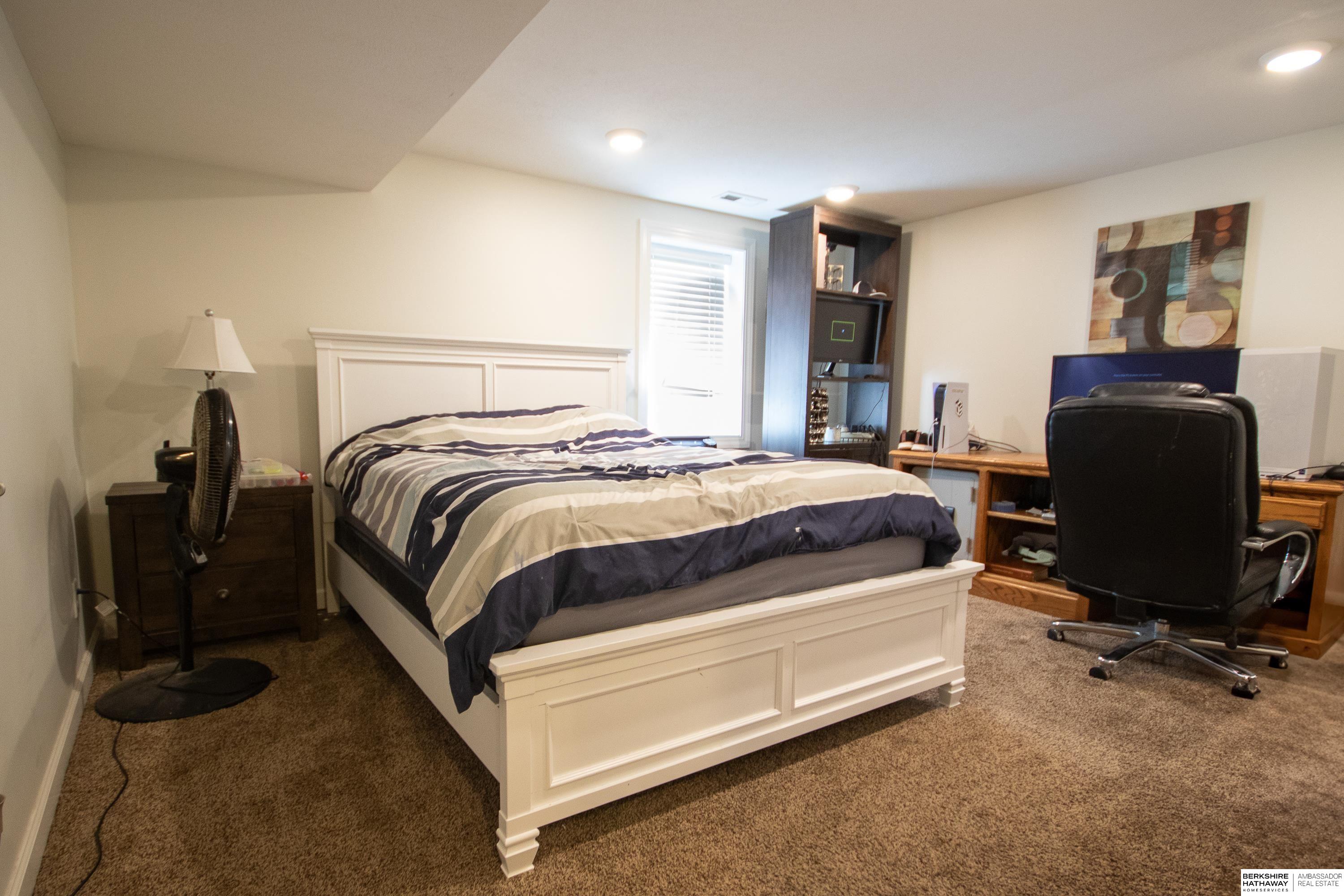 8129 Fort Street, Omaha, Nebraska image 38