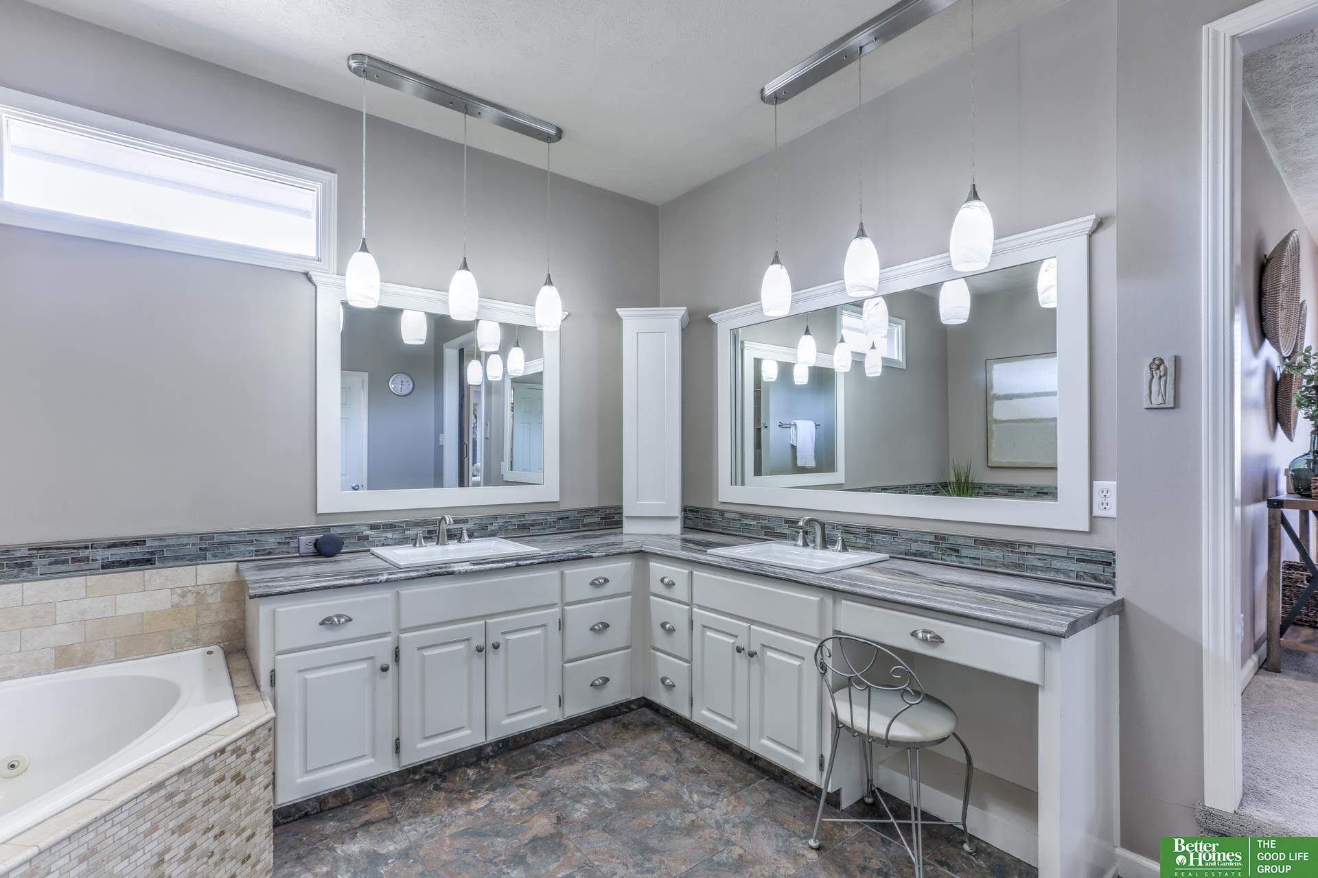 17631 S Street, Omaha, Nebraska image 24