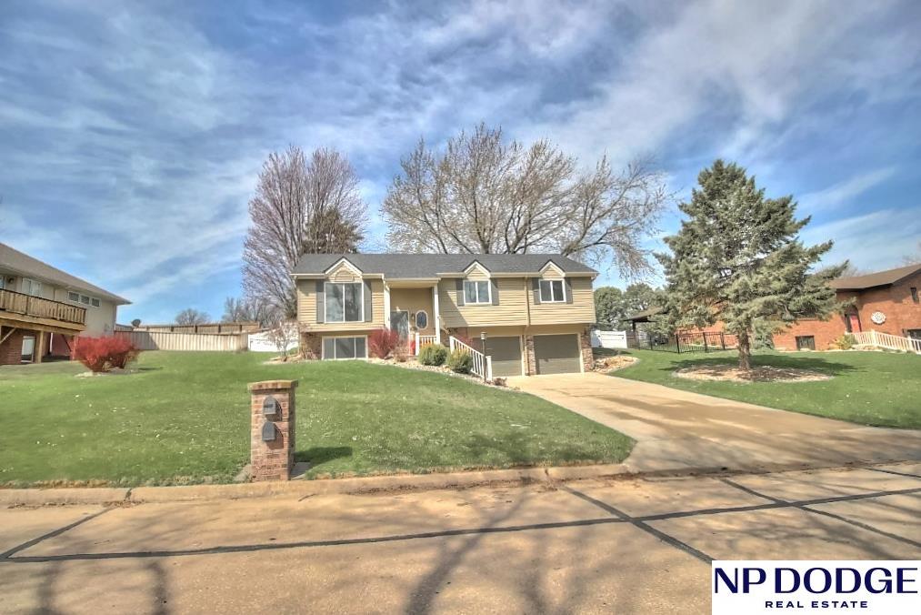 2709 Eagle Drive, Fremont, Nebraska image 3