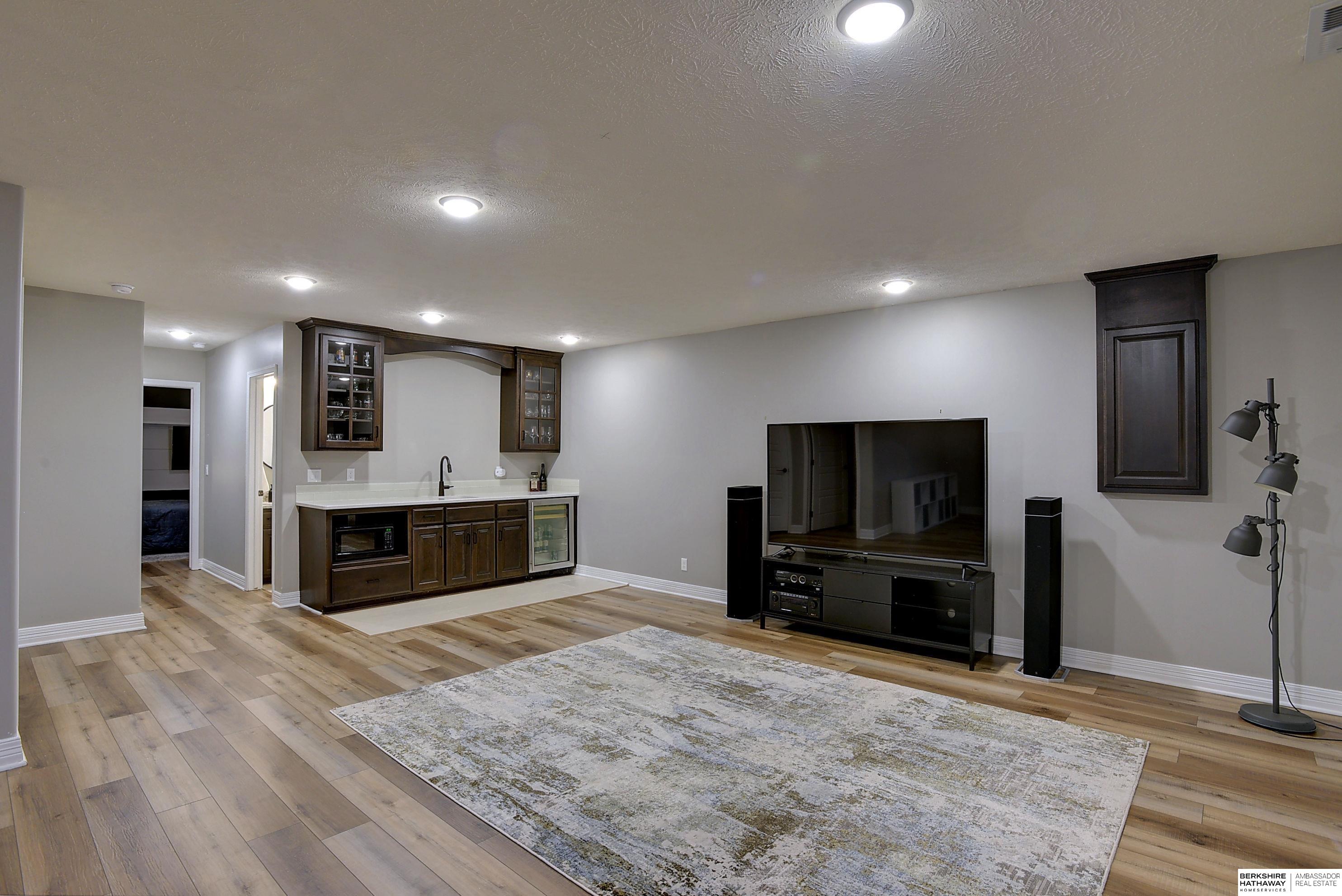 20506 Taylor Street, Omaha, Nebraska image 24