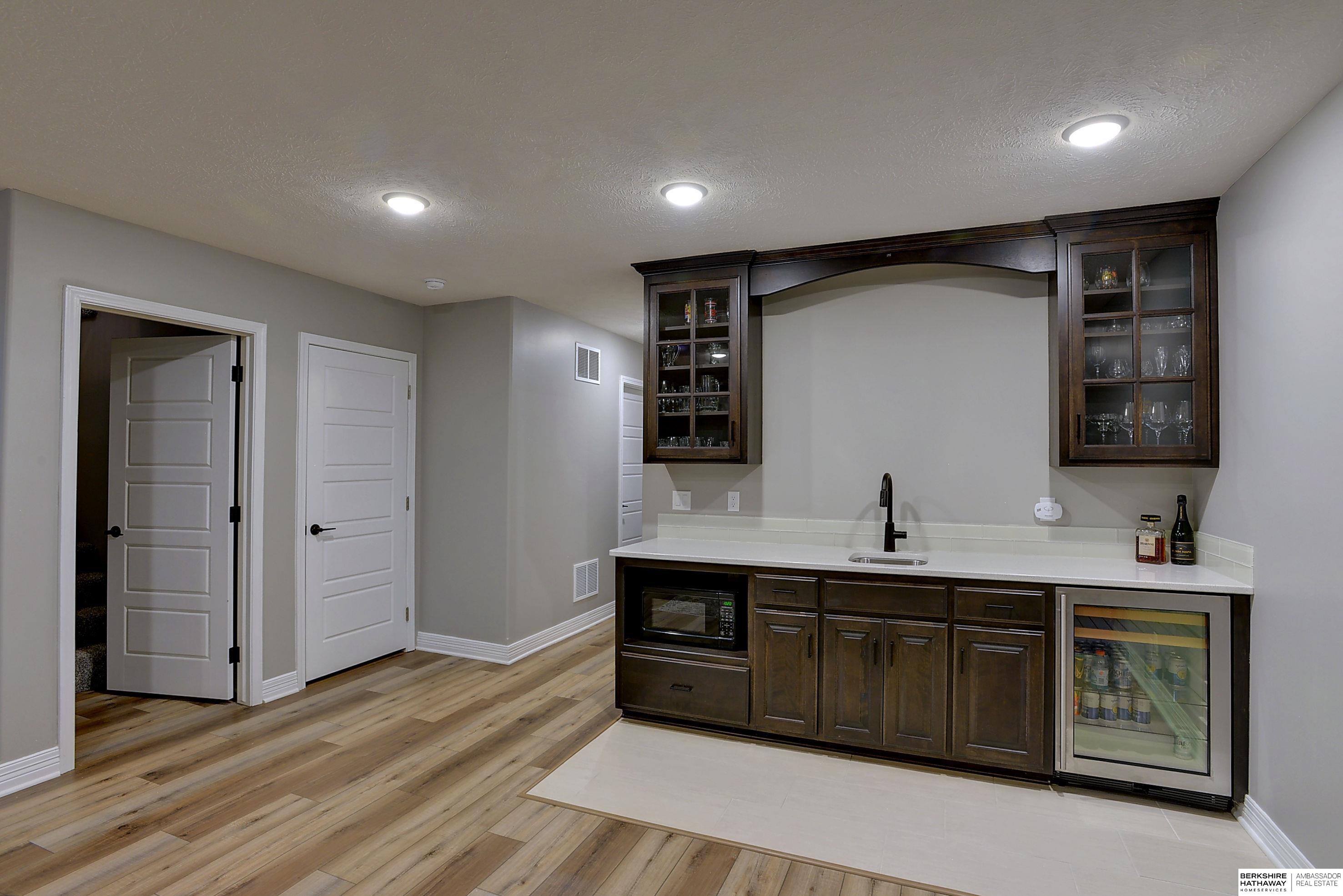 20506 Taylor Street, Omaha, Nebraska image 26
