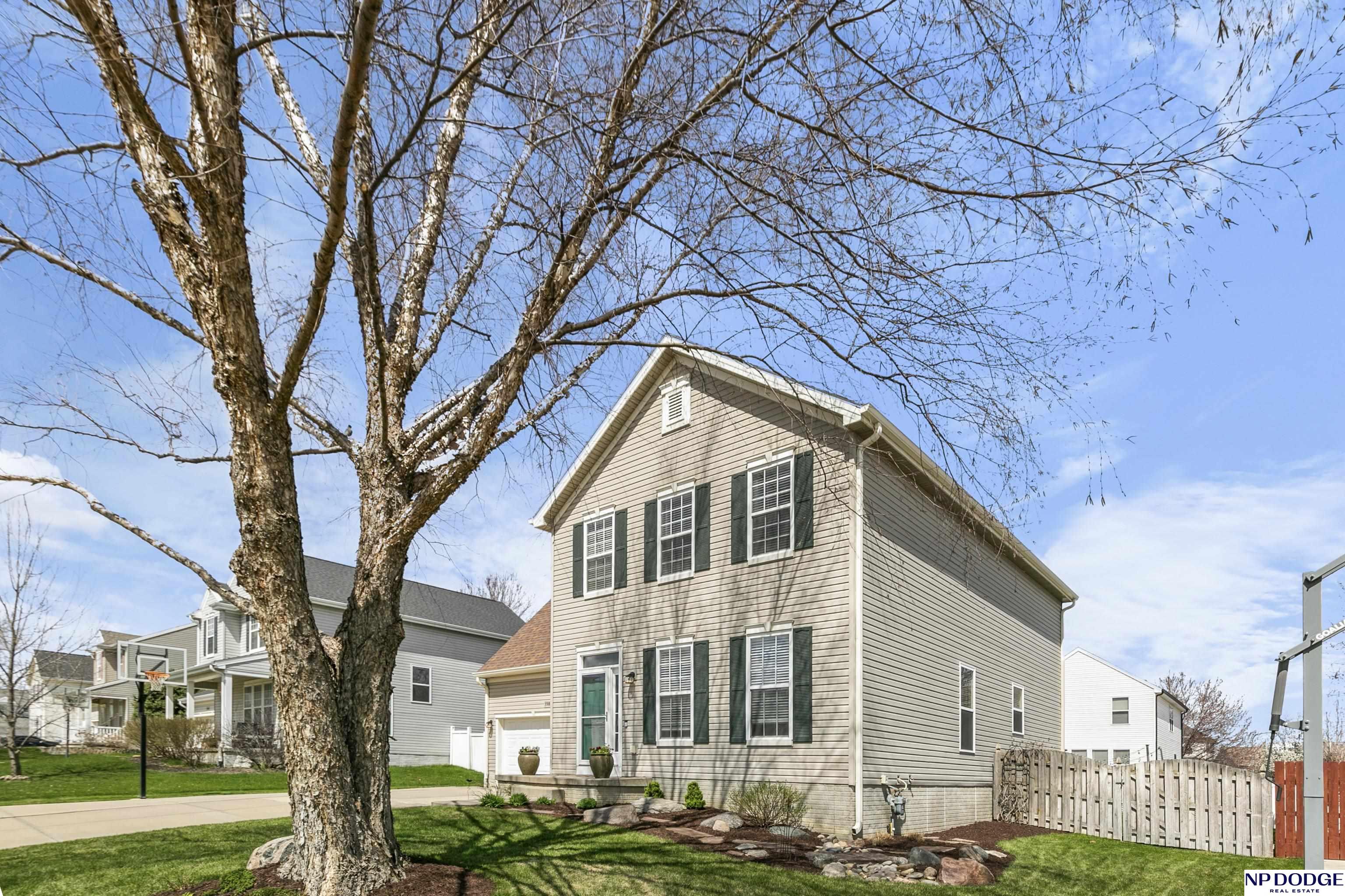 19816 Acorn Drive, Gretna, Nebraska image 2