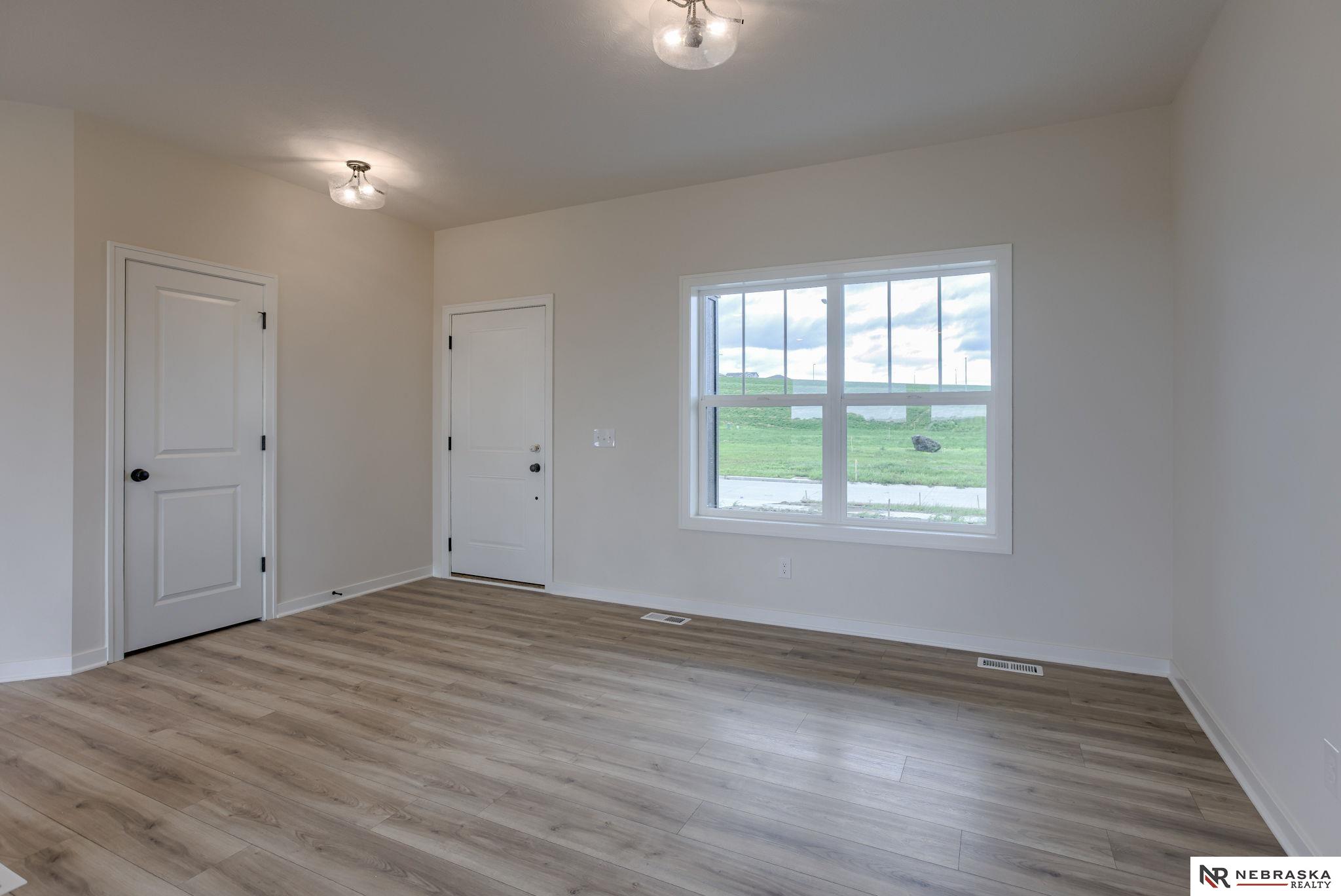 11014 N 161 Street, Bennington, Nebraska image 3