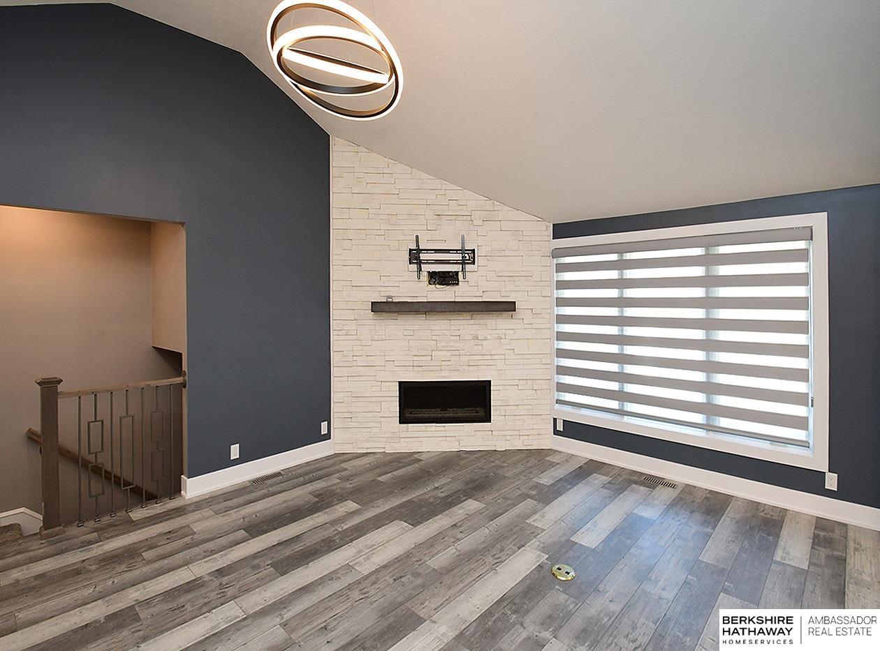17622 Adams Circle, Omaha, Nebraska image 2