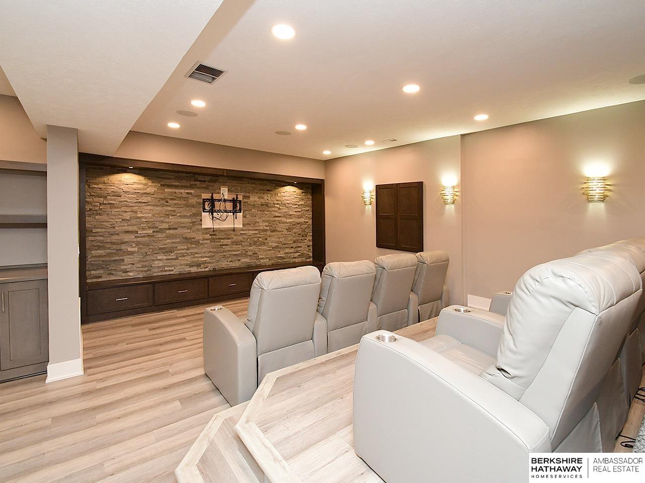 17622 Adams Circle, Omaha, Nebraska image 33